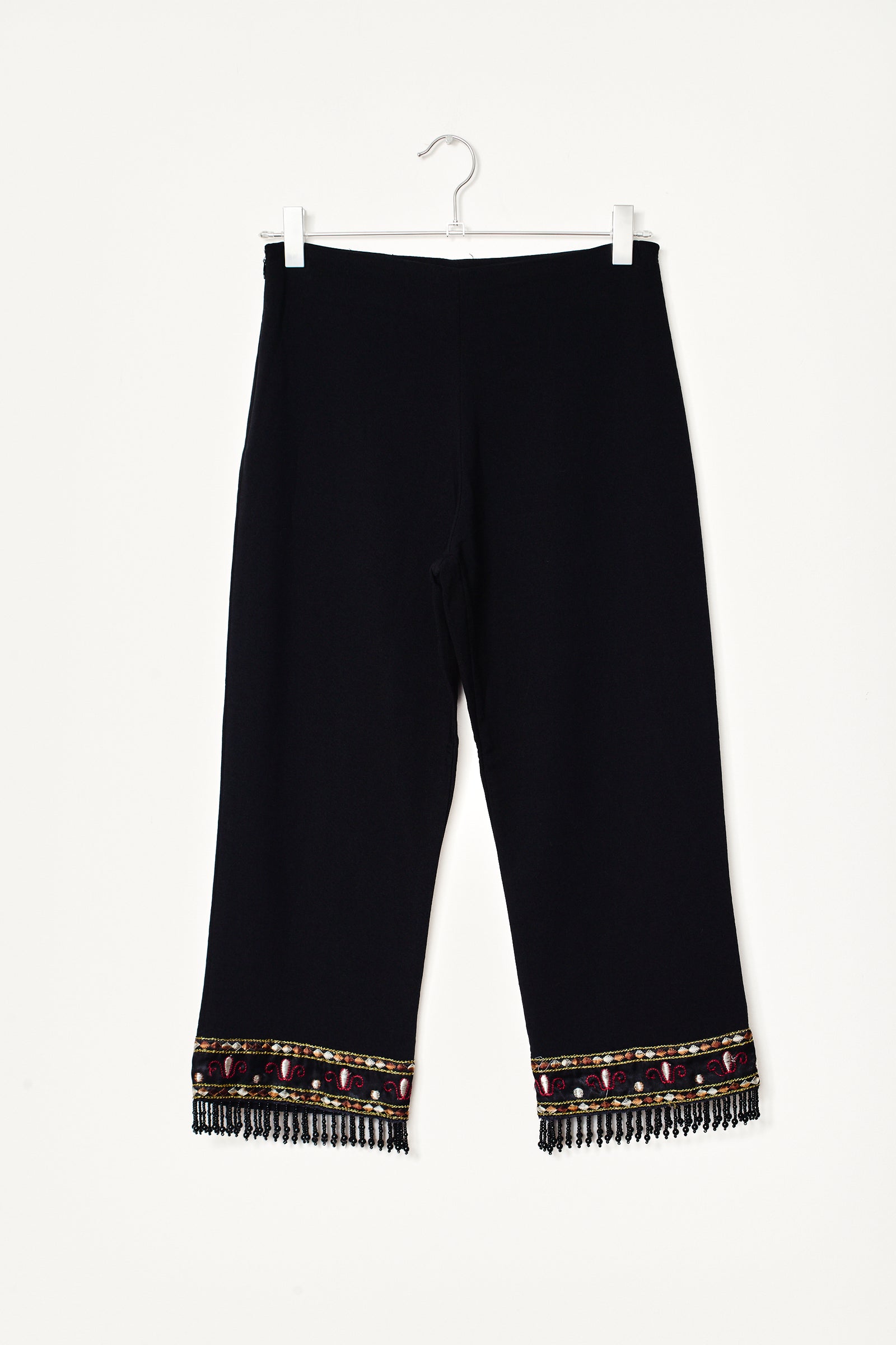 THE CHARM CAPRI (34/36)