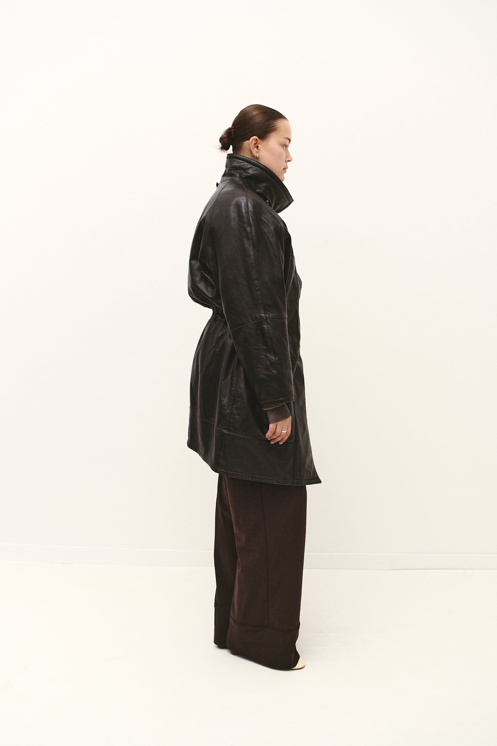 THE CINCHED LEATHER COAT (M/L)