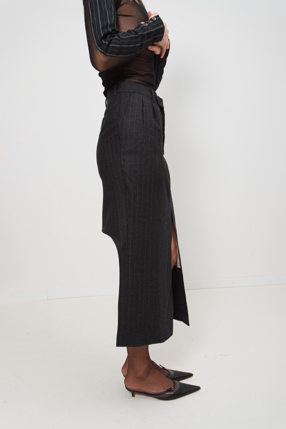 UPCYCLED SKIRT GREY PIN STRIPED (36/38)