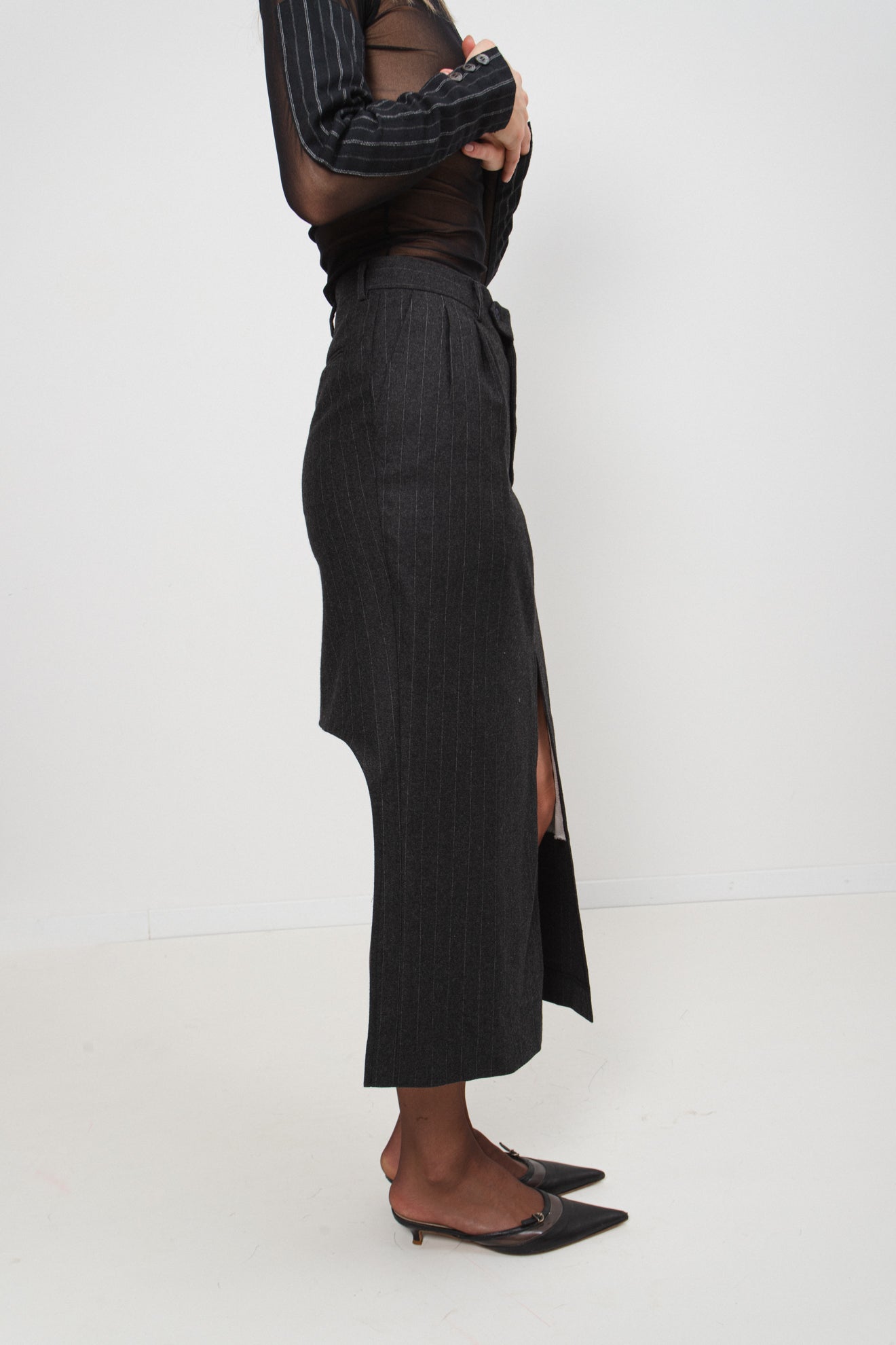 UPCYCLED SKIRT GREY PIN STRIPED (36/38)