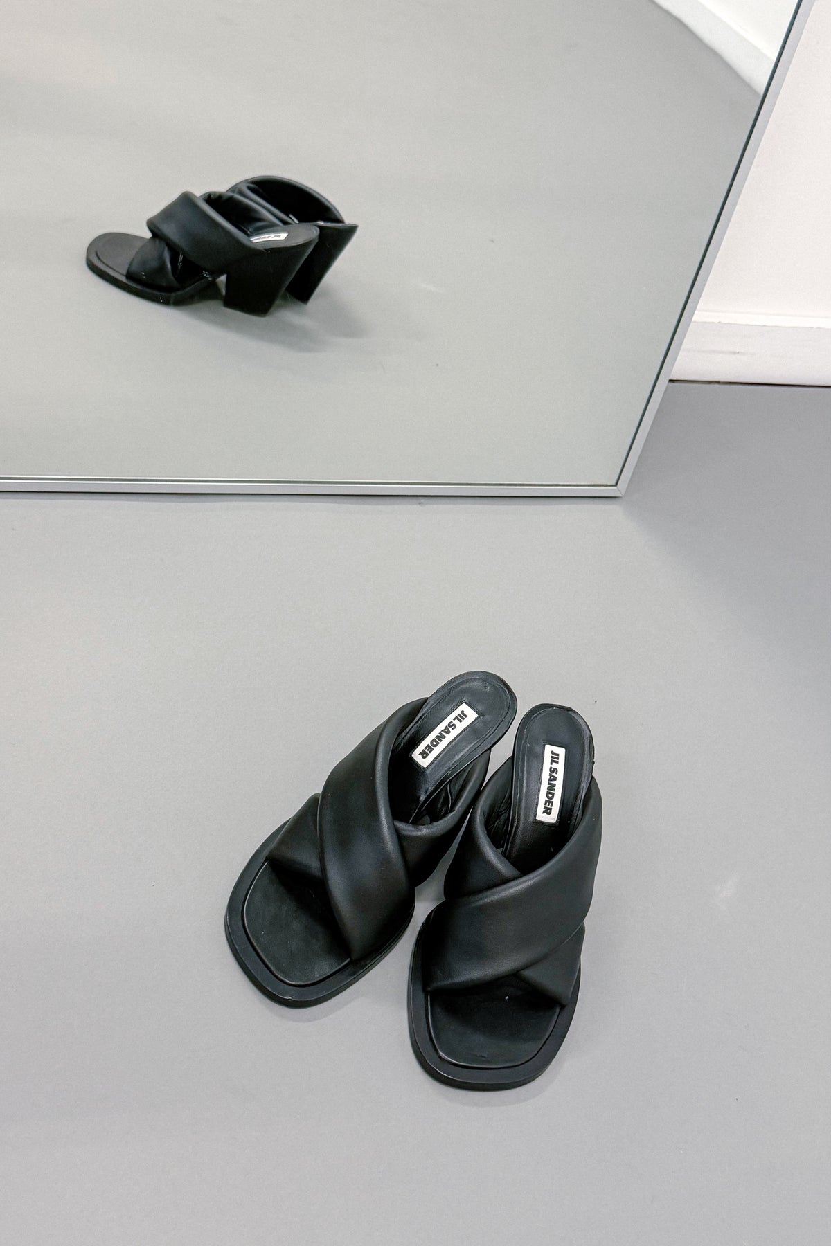 JIL SANDER LEATHER MULES (40,5) - ENSO Vintage