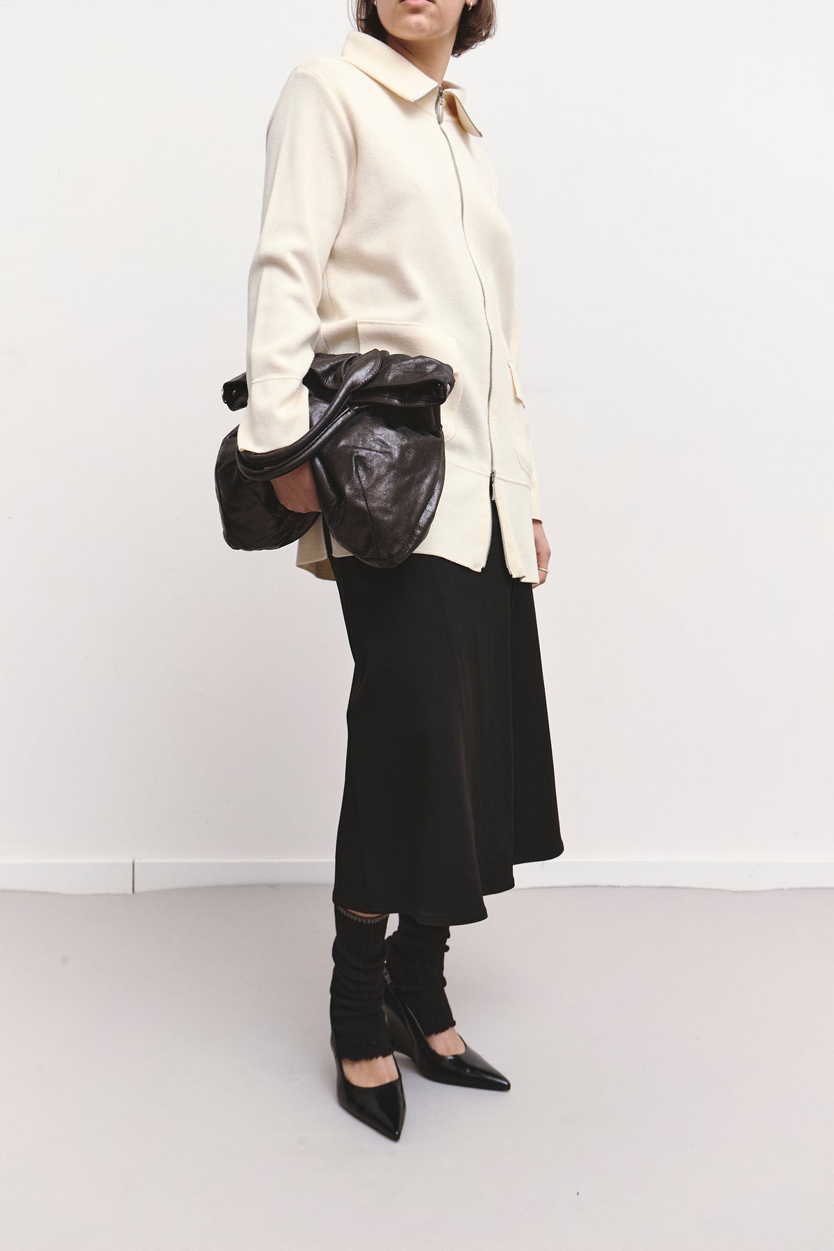 THE STAPLE BLACK SKIRT (36/38)