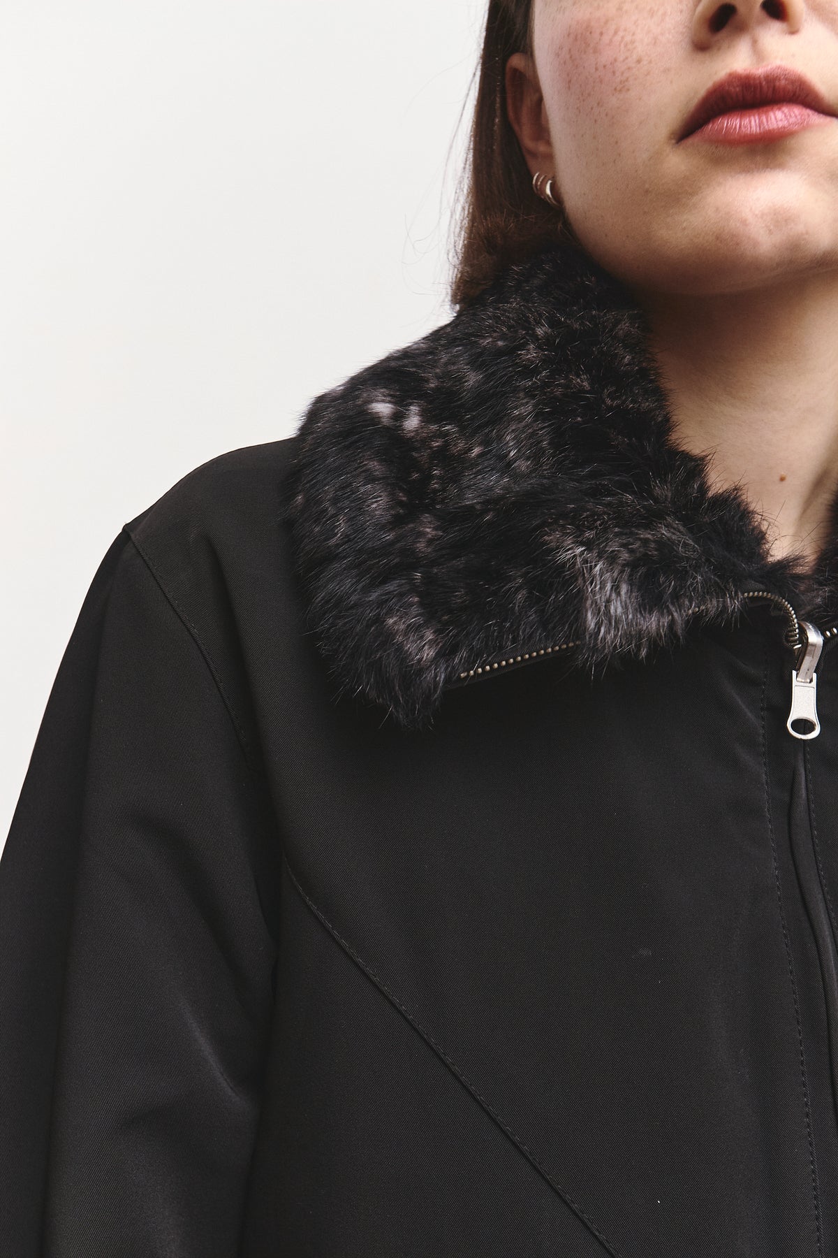 THE REVERSIBLE BLACK FUR (M/L)