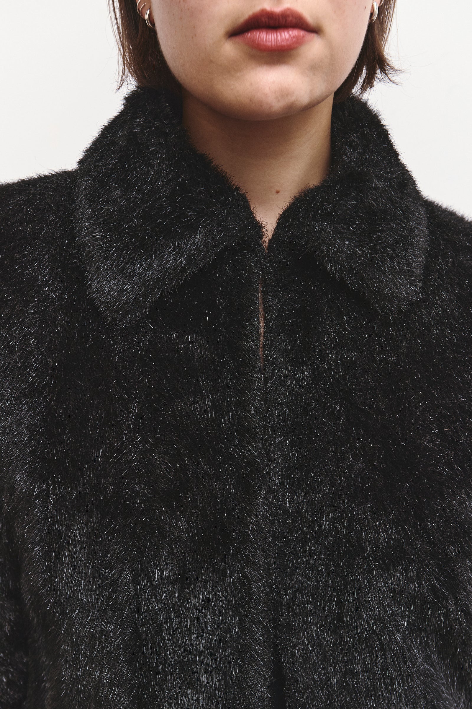 THE BLACK FUR JACKET (XS/S)
