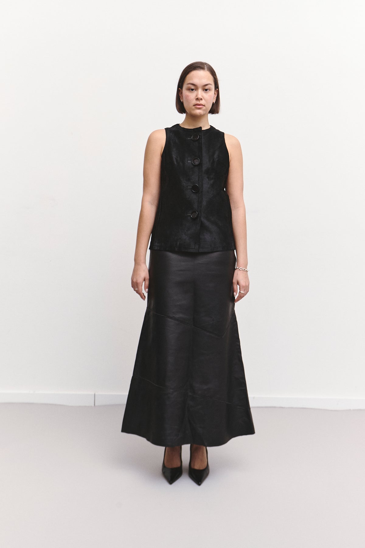 THE LONG LEATHER SKIRT (38/40)