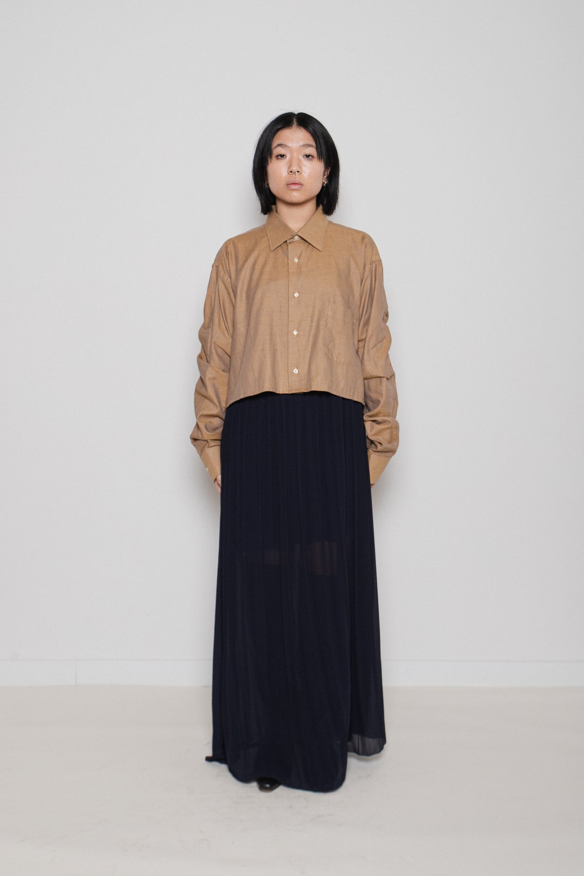 UPCYCLED CROPPED RUFFLE SHIRT CAMEL MELANGE (S/M)