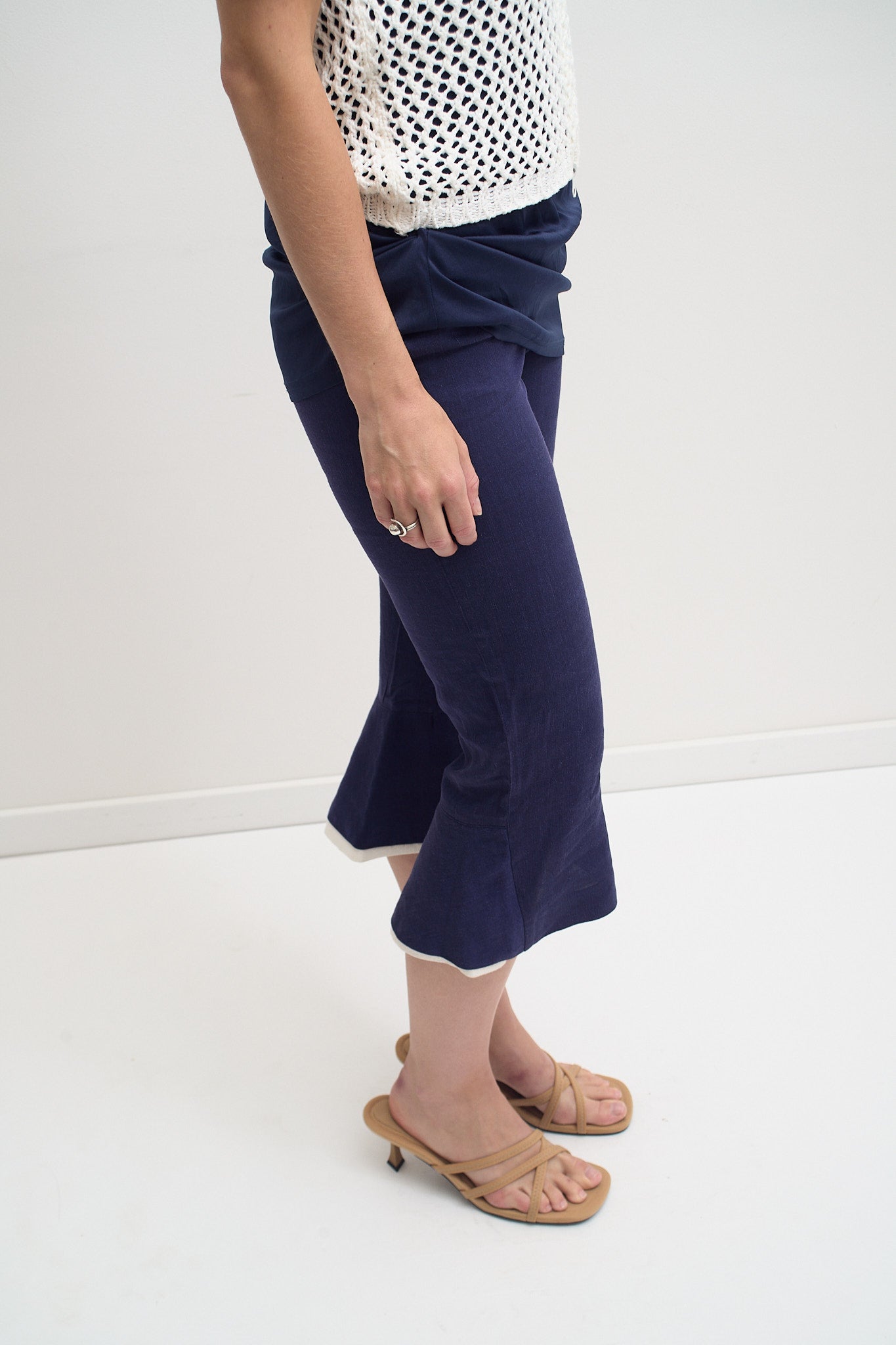 VERSACE FLARE CAPRI (34)