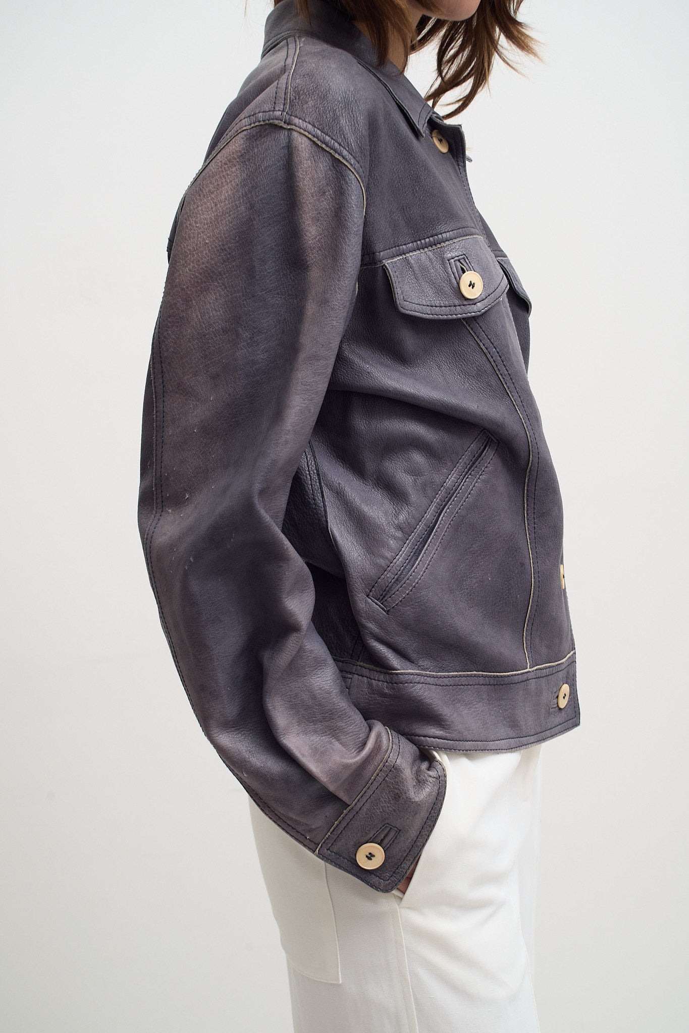THE ASH LEATHER SHIRT (M/L)
