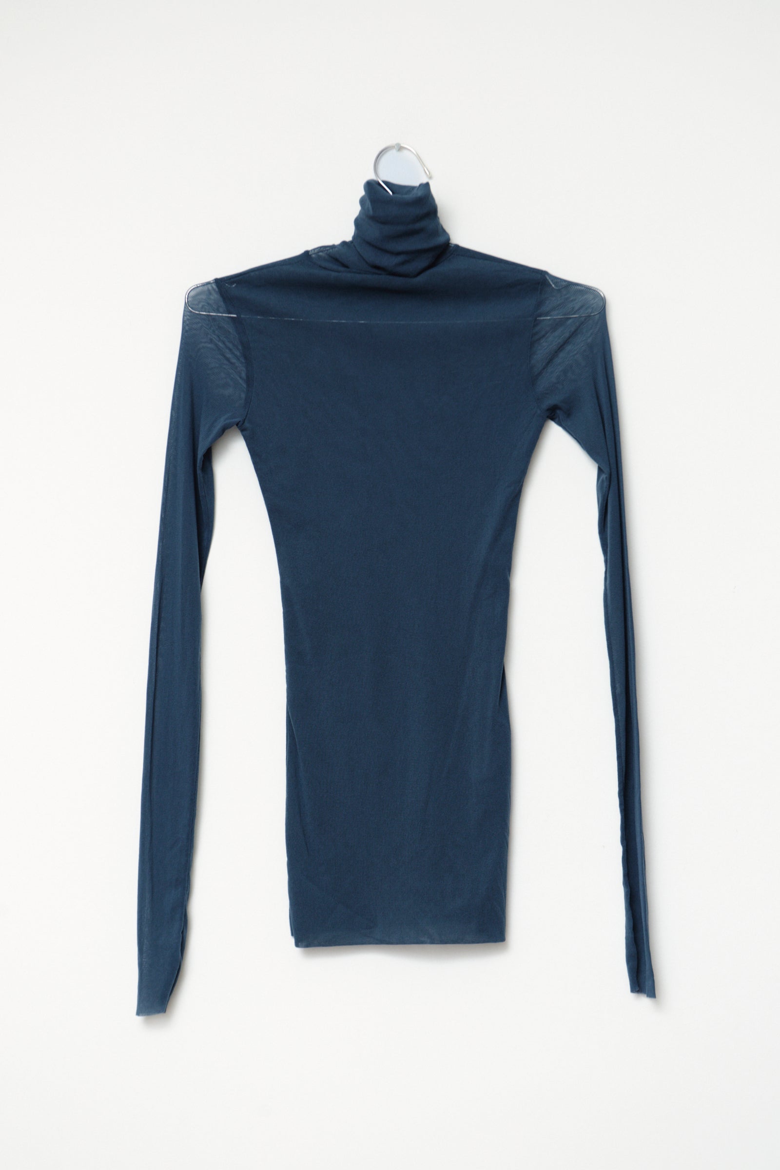 THE STEEL BLUE TURTLENECK (S/M)