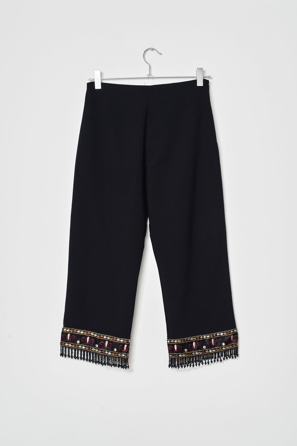 THE CHARM CAPRI (34/36)