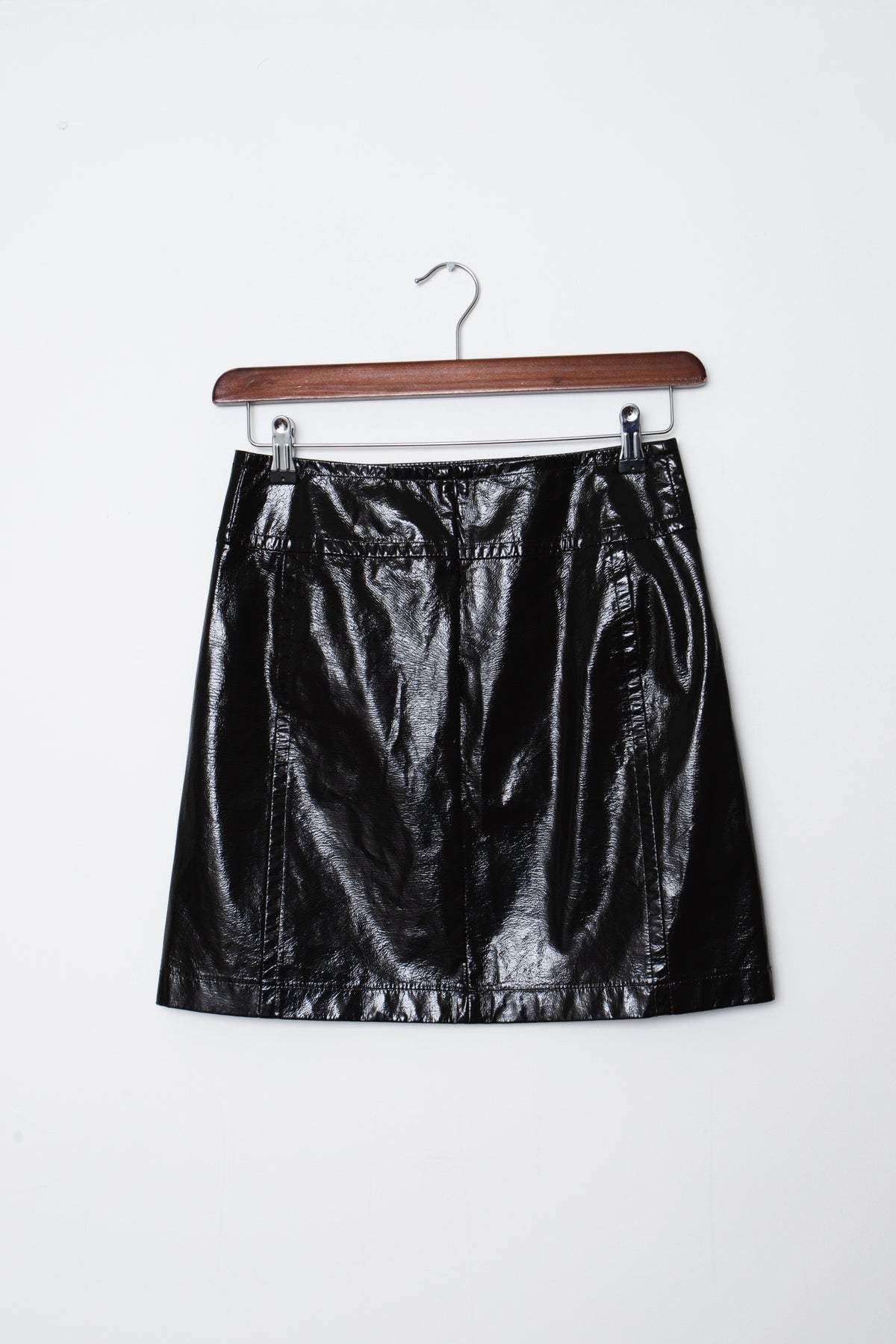 THE BLACK SHINY SKIRT (34/36)