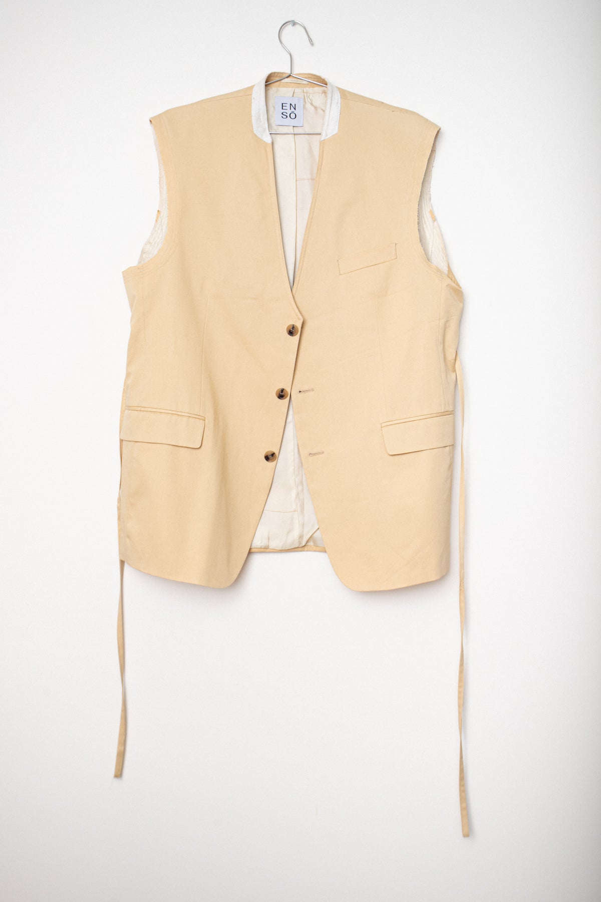 UPCYCLED VEST BUTTER YELLOW (L/XL)