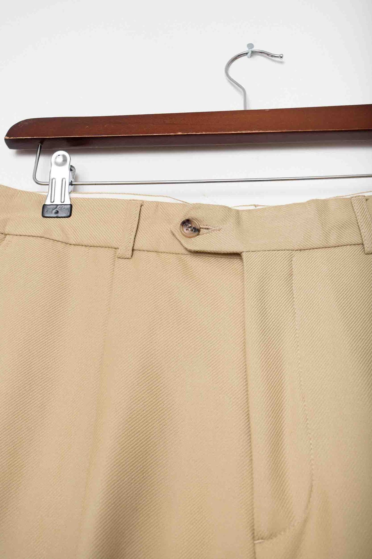 UPCYCLED BERMUDA BEIGE (38/40)