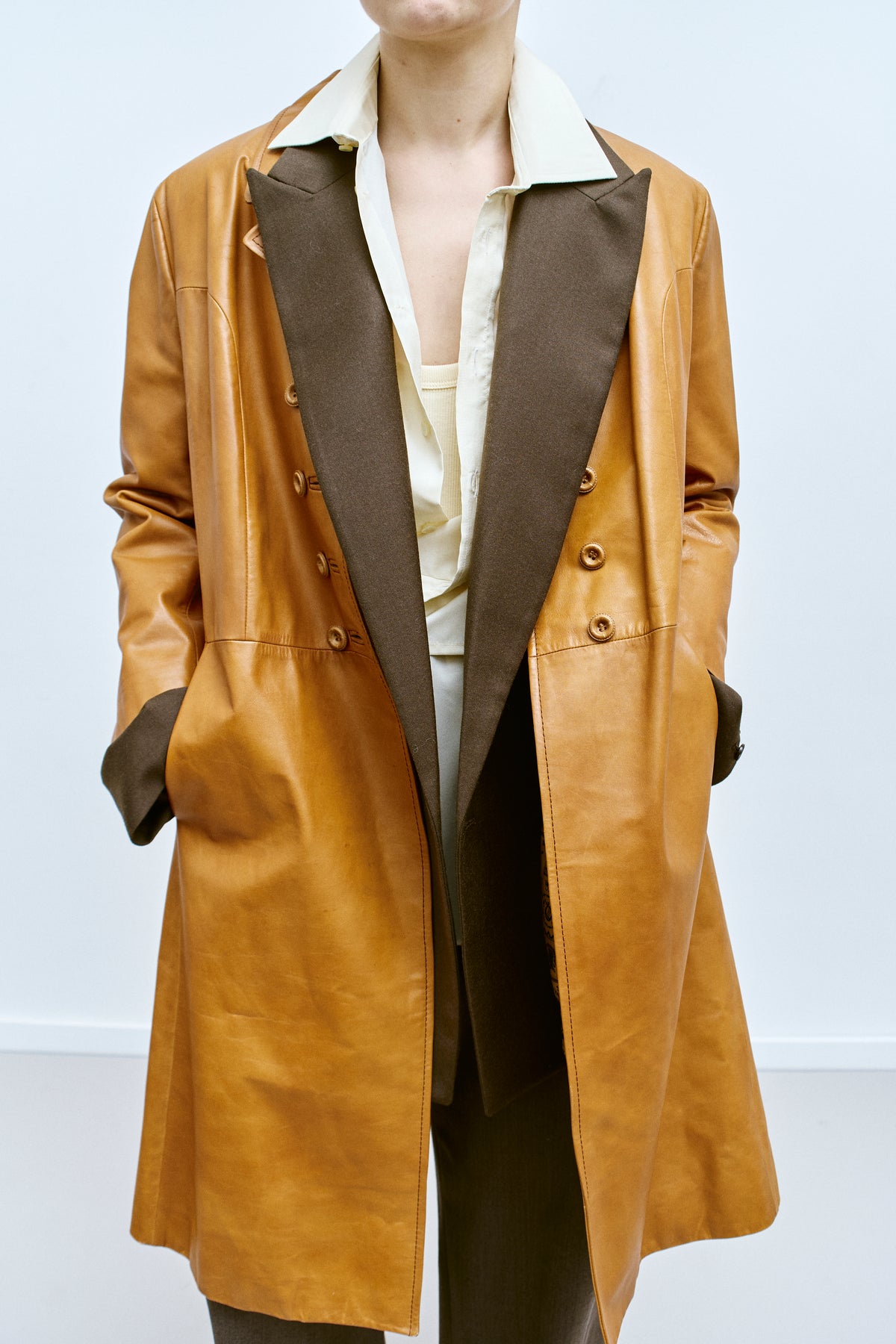 THE TAN LEATHER COAT (S/M) - ENSO Vintage