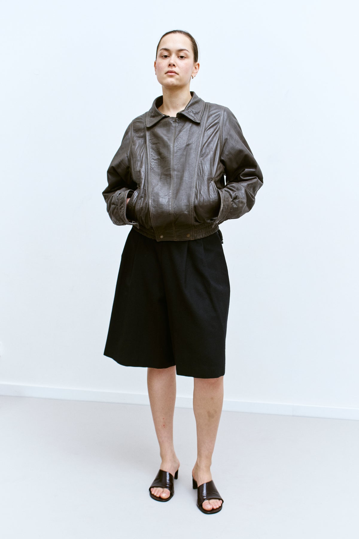 THE BROWN LEATHER BOMBER (S/M) - ENSO Vintage