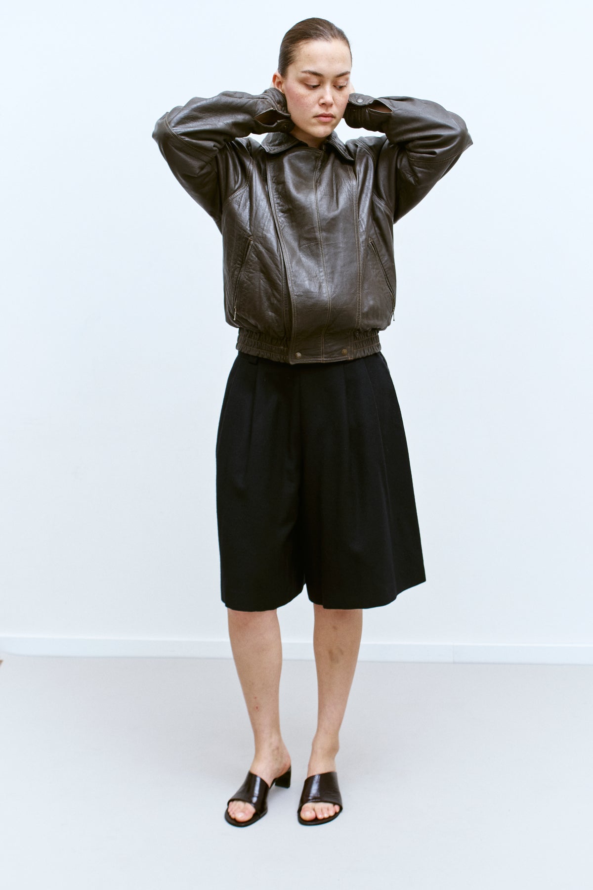 THE BROWN LEATHER BOMBER (S/M) - ENSO Vintage