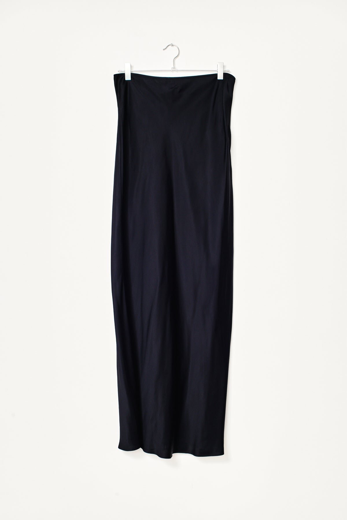 RÓHE SATIN SKIRT (S/M)