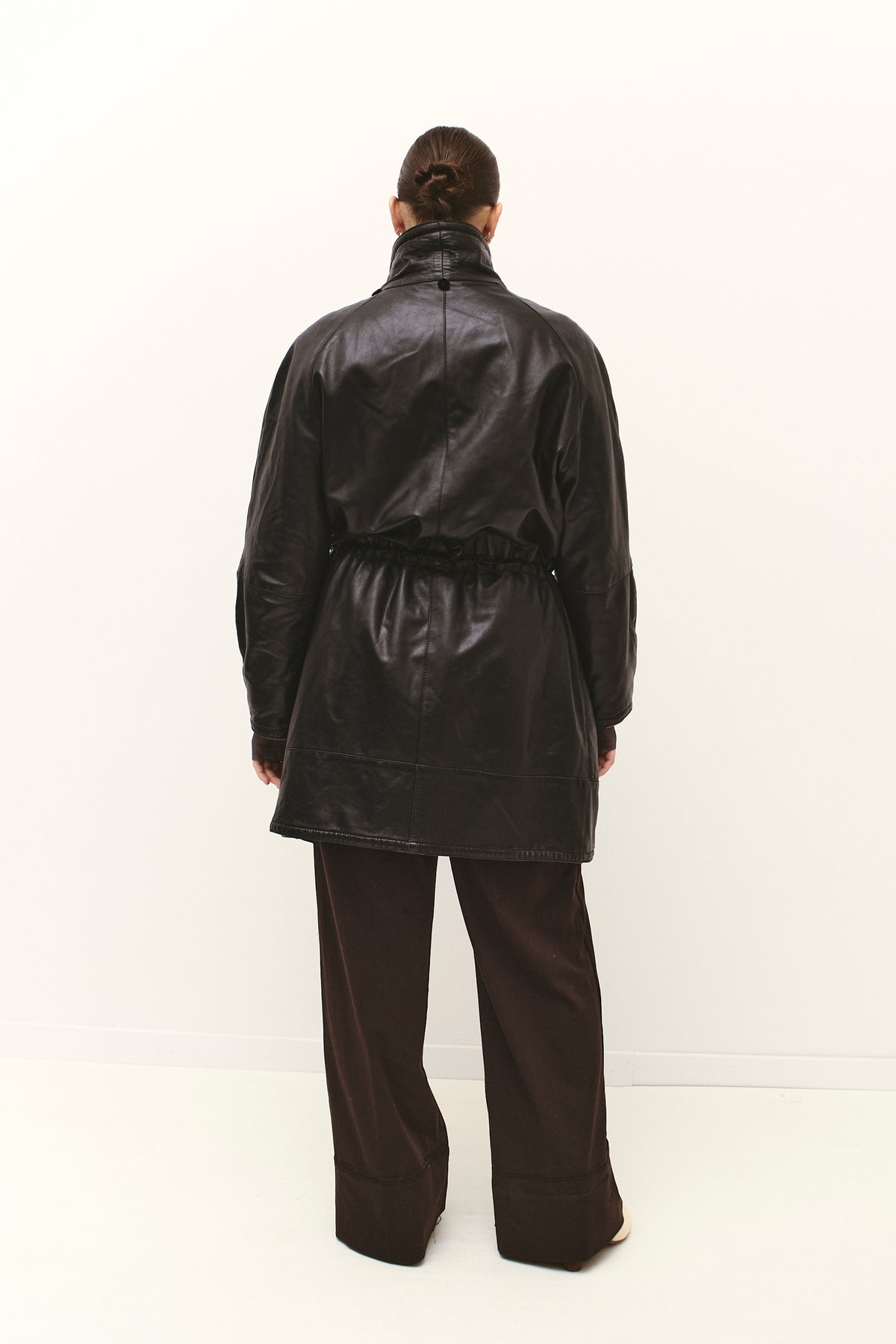 THE CINCHED LEATHER COAT (M/L)