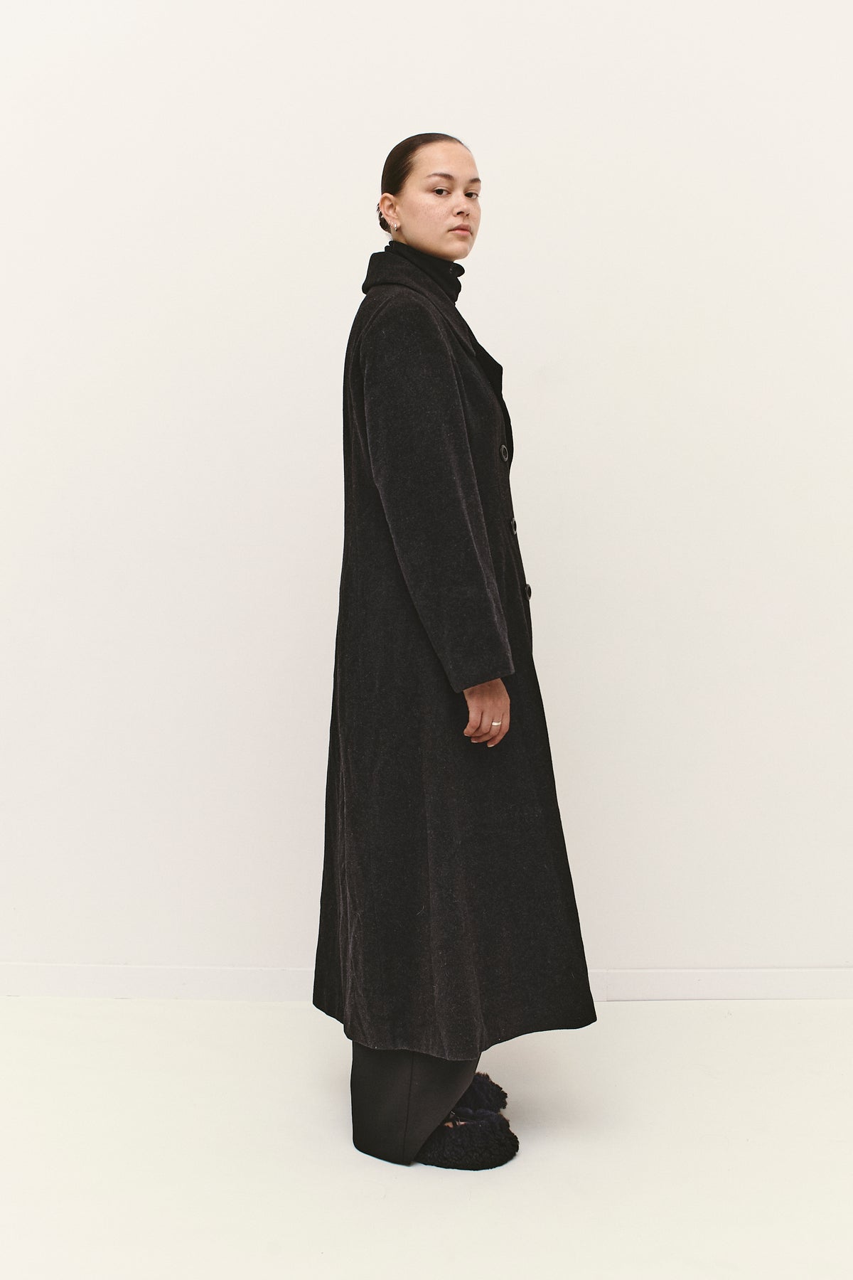 THE CLASSIC WOOL COAT (S/M)