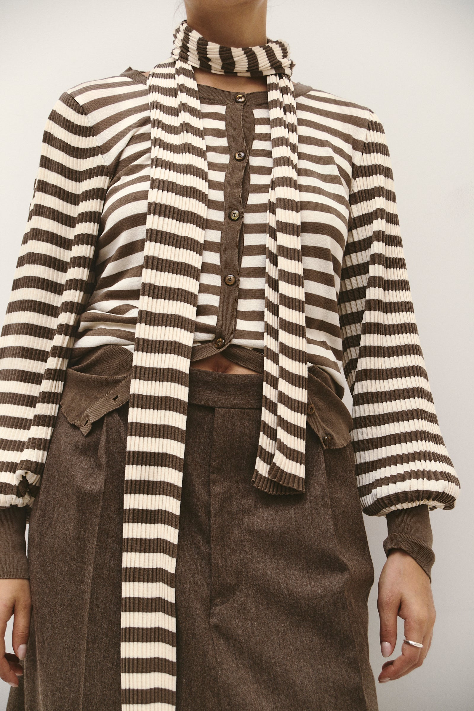 DRAPED ESCADA KNIT SET (S/M)