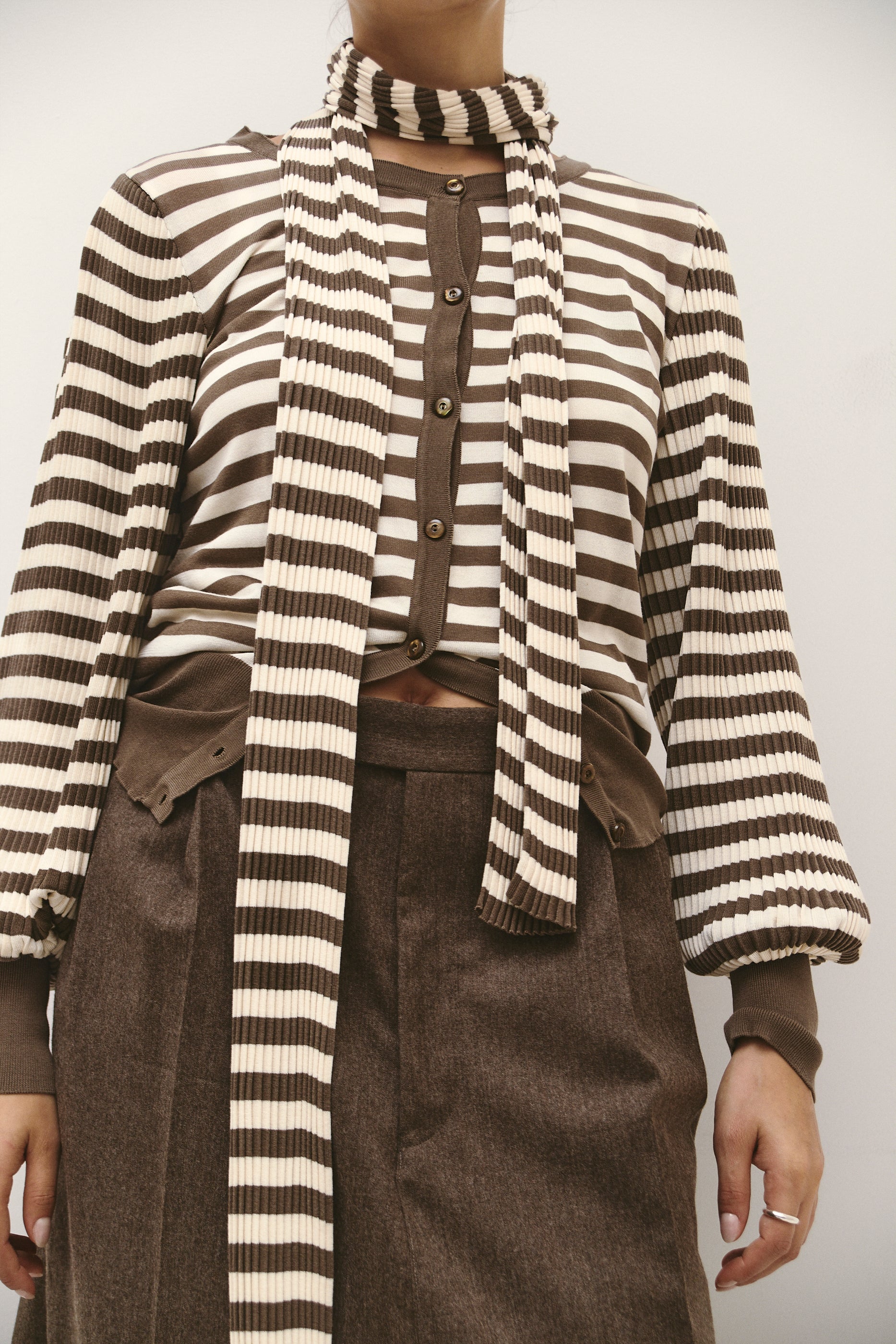 DRAPED ESCADA KNIT SET (S/M)