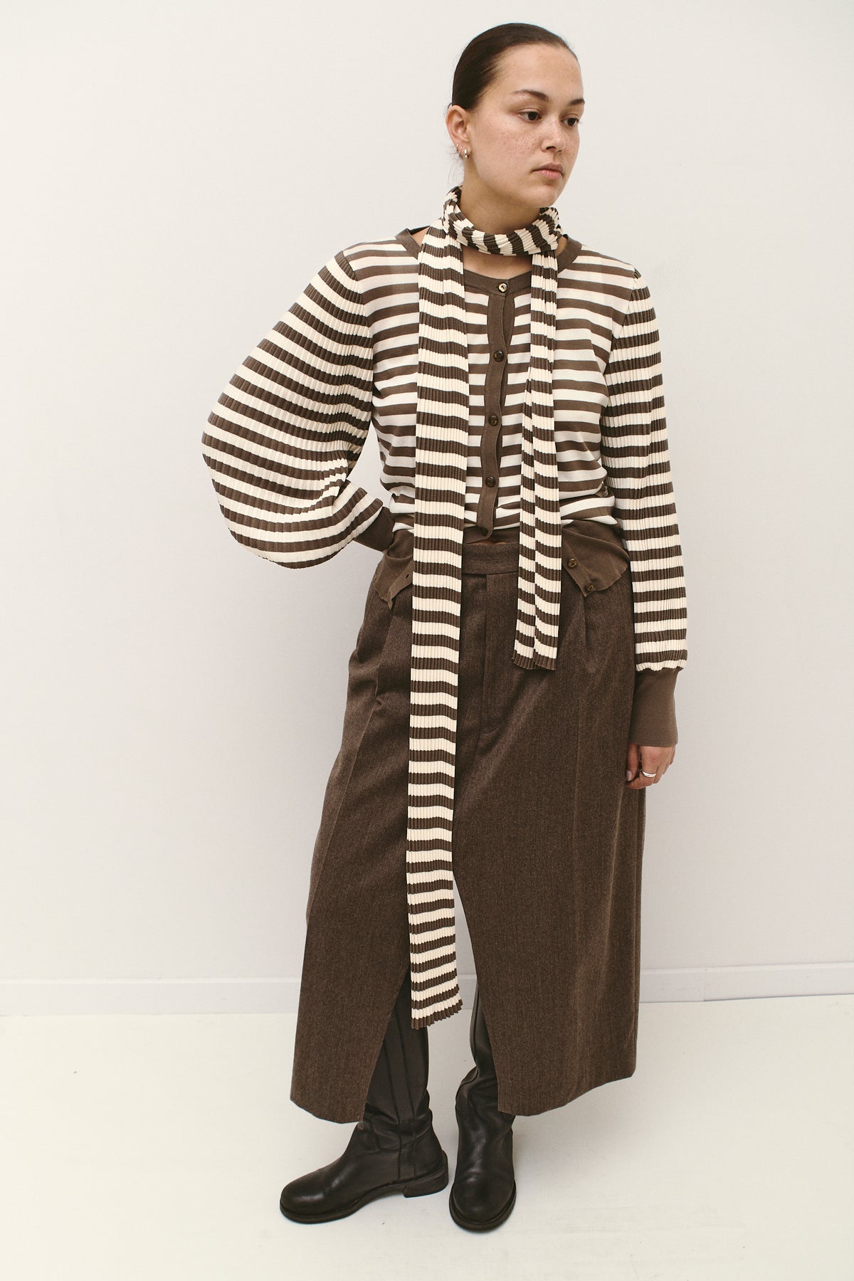 DRAPED ESCADA KNIT SET (S/M)