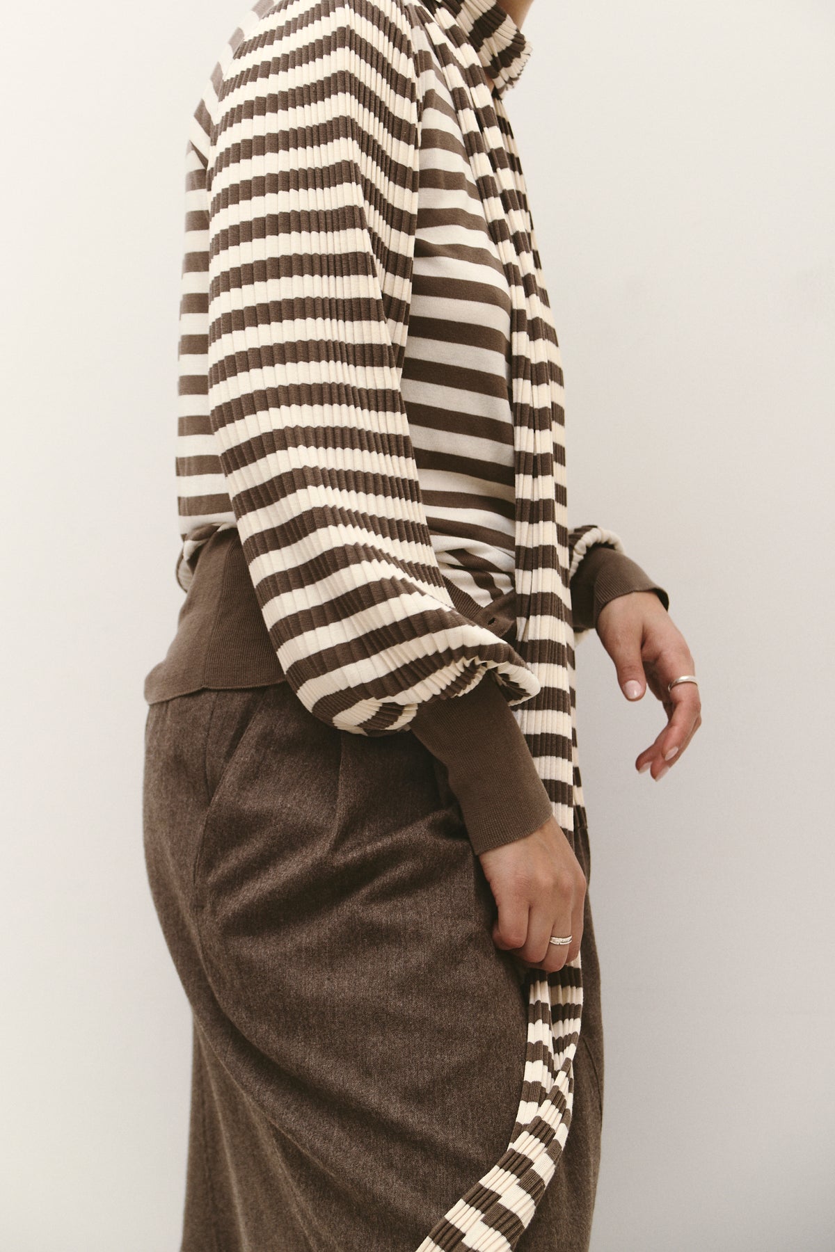 DRAPED ESCADA KNIT SET (S/M)