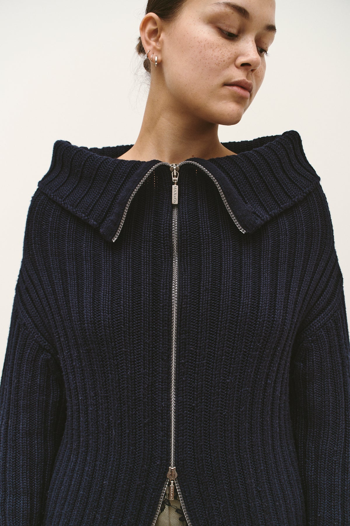 MAX&amp;CO DOUBLE ZIP (M/L)