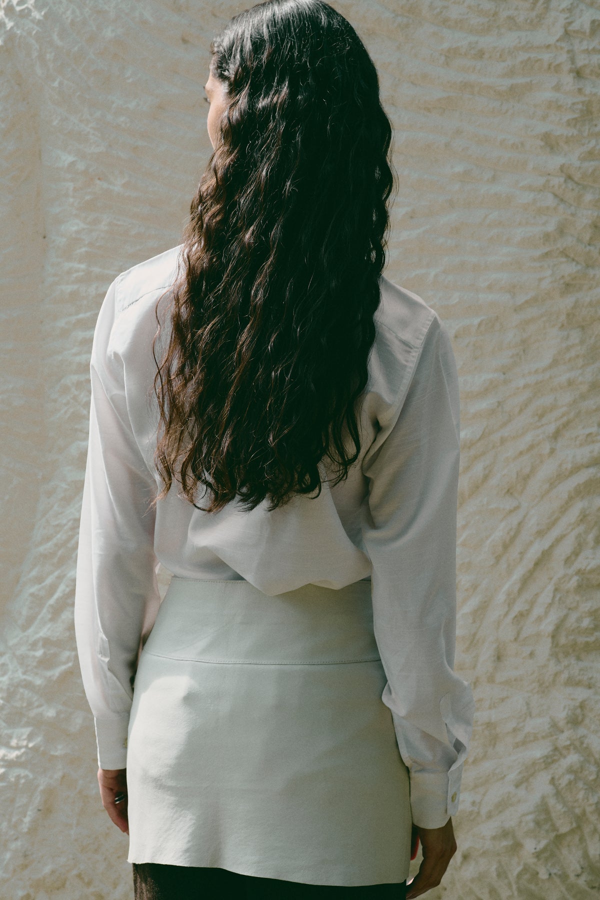 THE TAILORED SHIRT (XS/S)