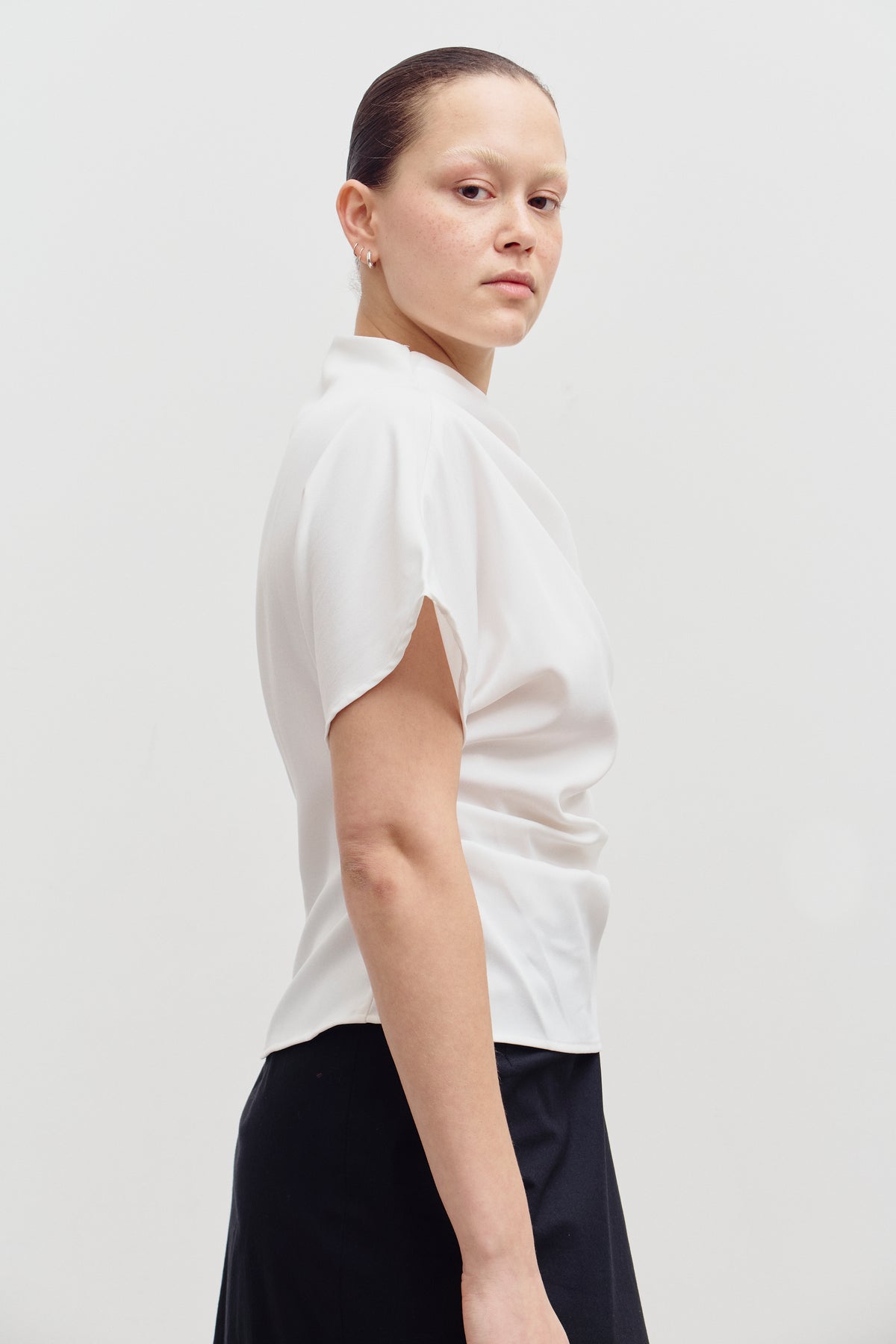 THE DRAPED IVORY TOP (S/M) - ENSO Vintage