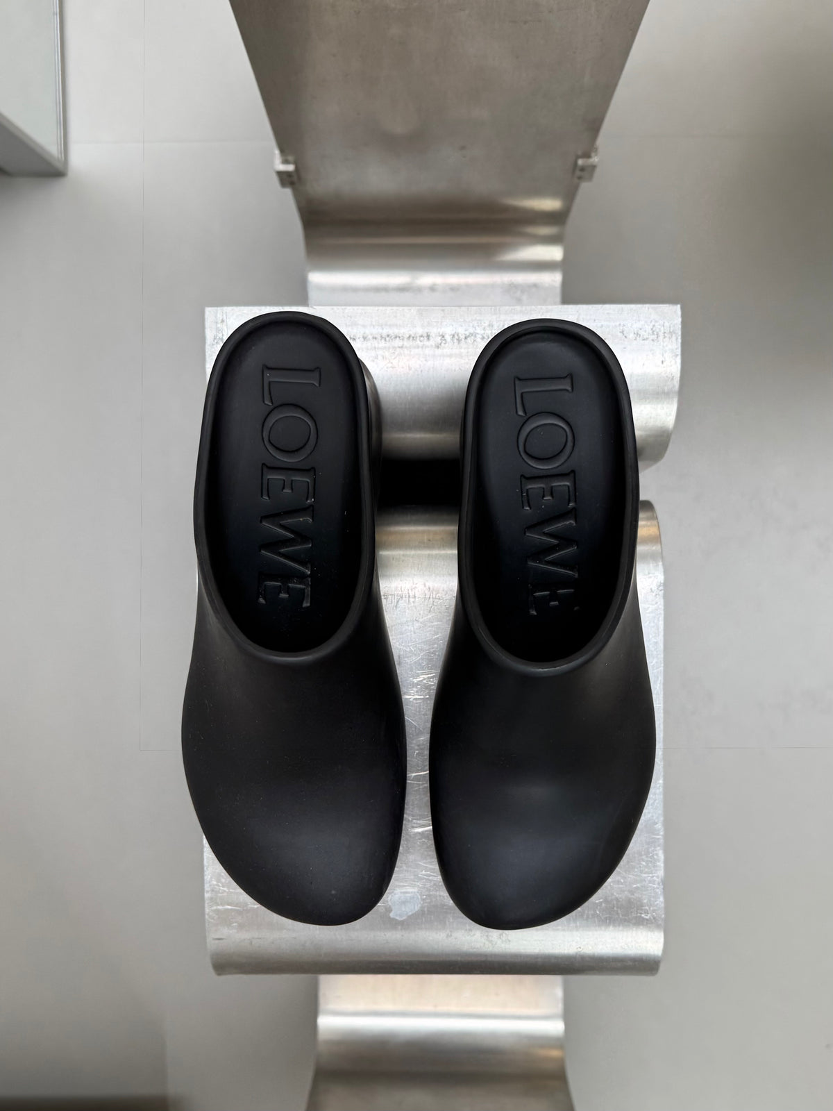 LOEWE CLOGS (39)