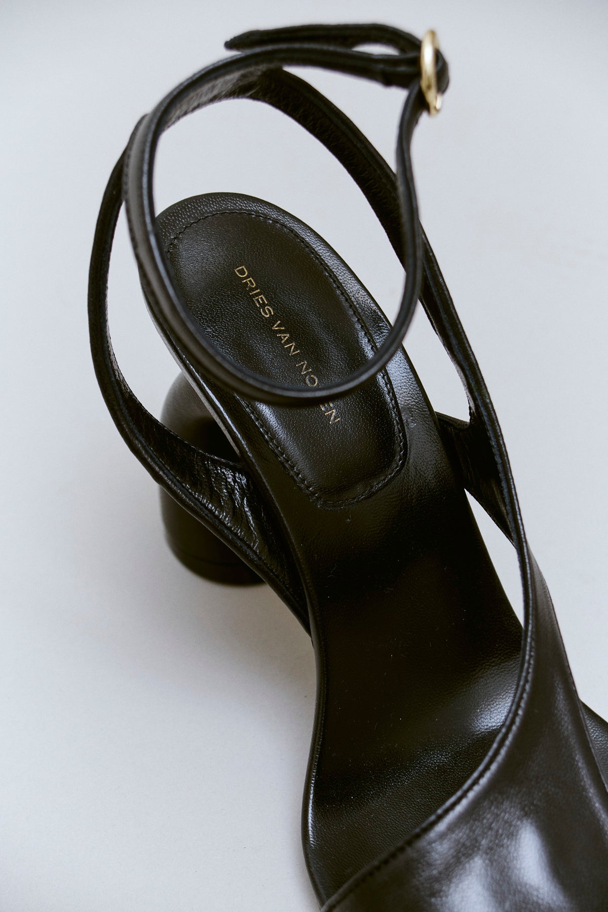DRIES VAN NOTEN SCULPTURAL HEEL SANDAL (38) - ENSO Vintage