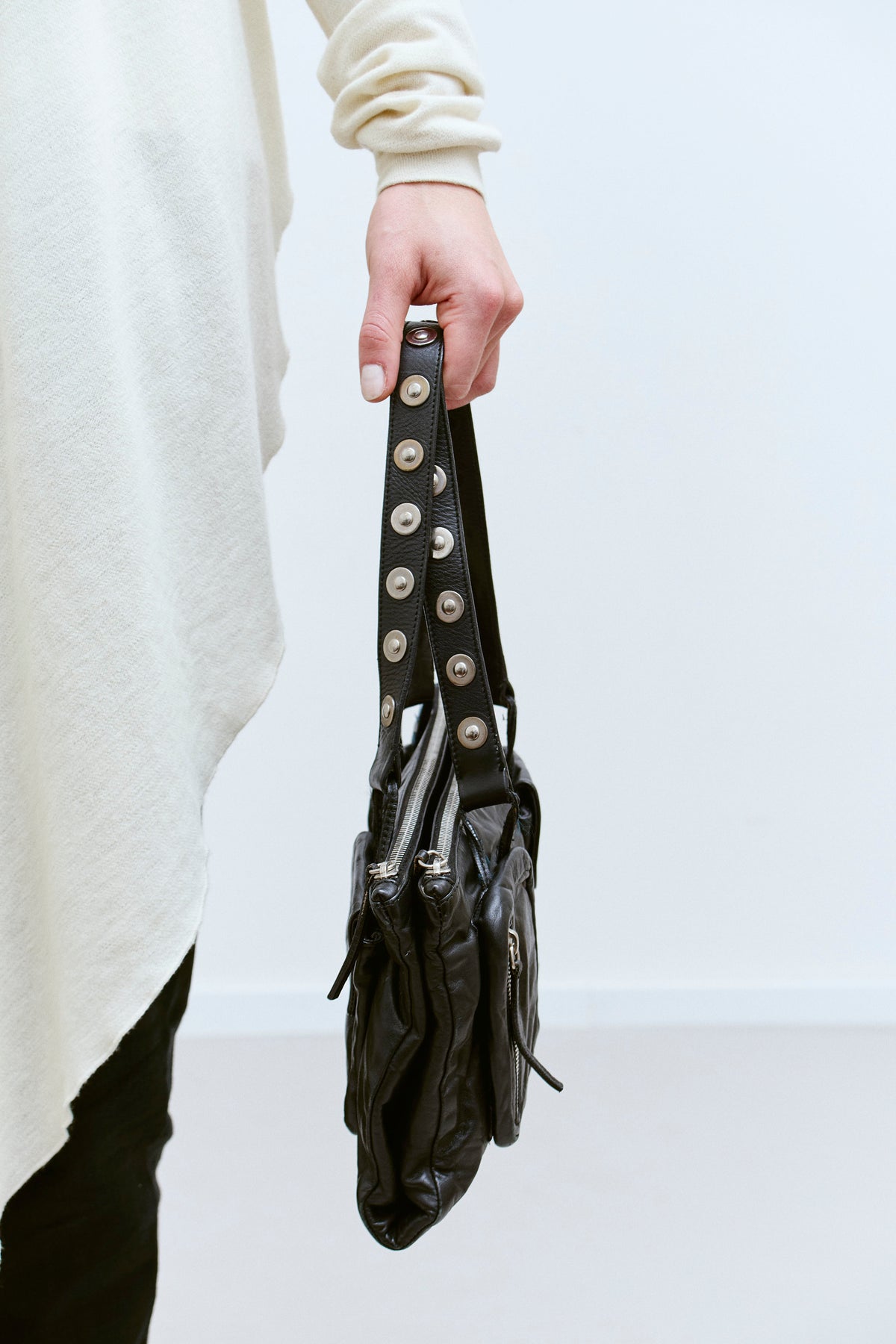 THE STUDDED LEATHER BAG - ENSO Vintage