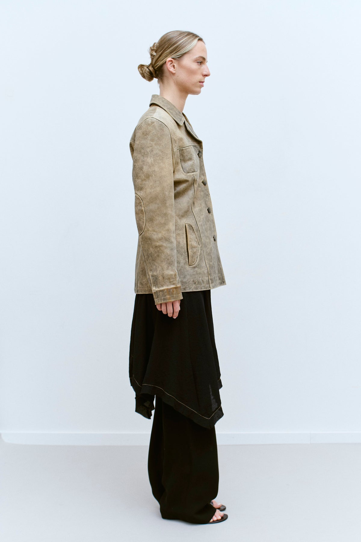 THE DISTRESSED LEATHER SAFARI JACKET (S/M) - ENSO Vintage
