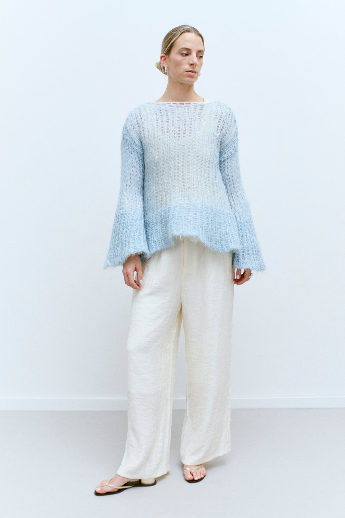 EMPORIO ARMANI BELL SLEEVE KNIT (M/L) - ENSO Vintage