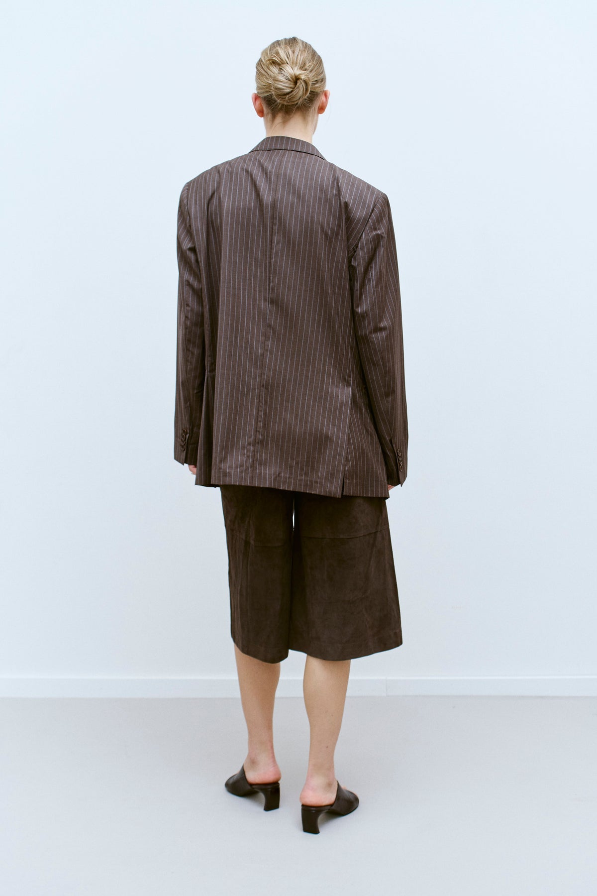 BOGGI MILANO PINSTRIPE BLAZER (S/M) - ENSO Vintage