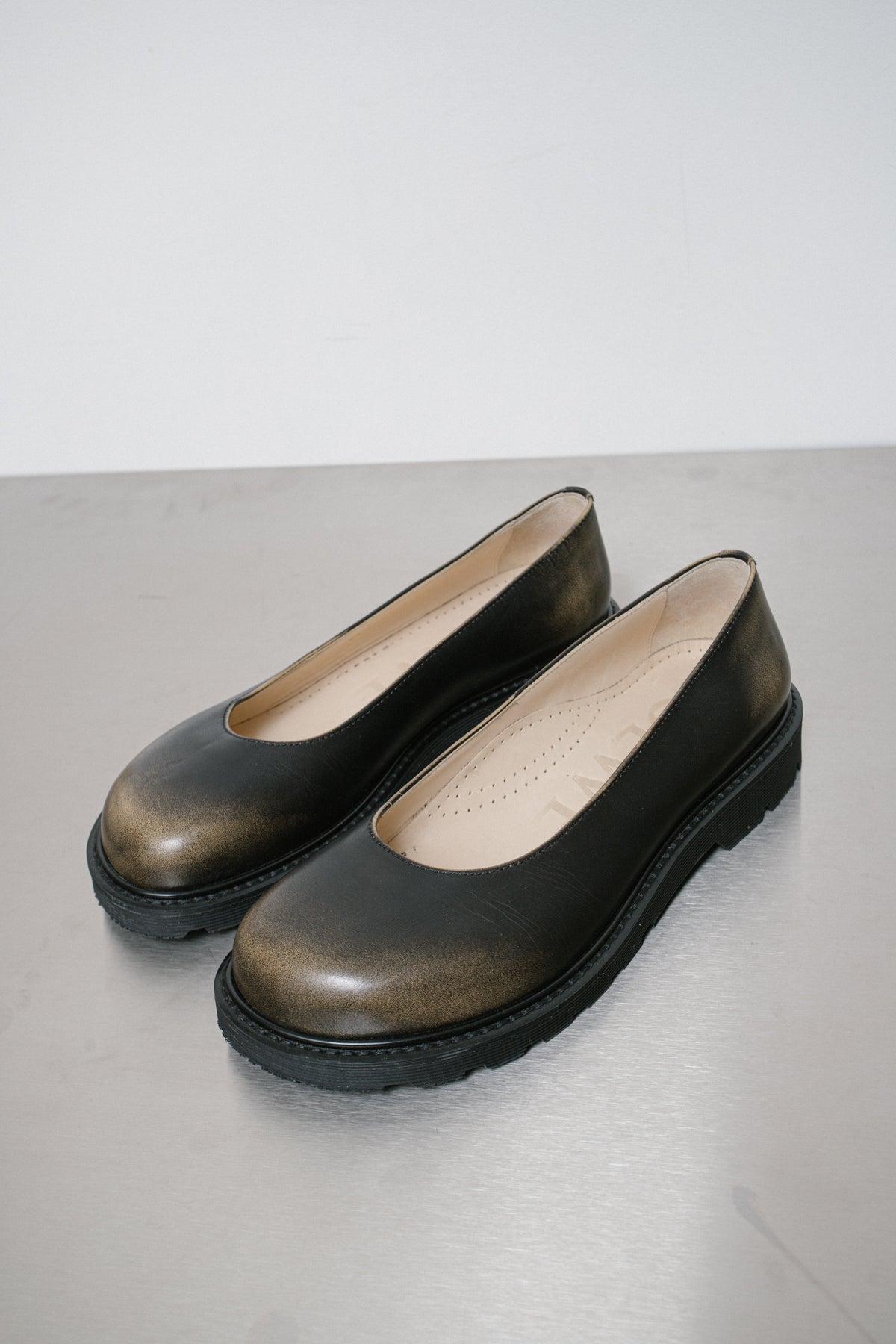 LOEWE LOAFERS (39)