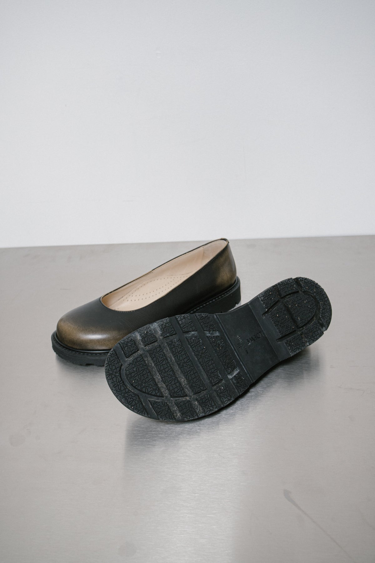 LOEWE LOAFERS (39)
