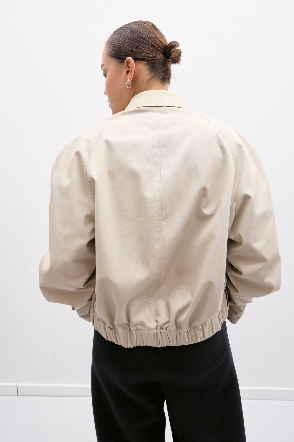 UPCYCLED BOMBER (S/M) - BEIGE