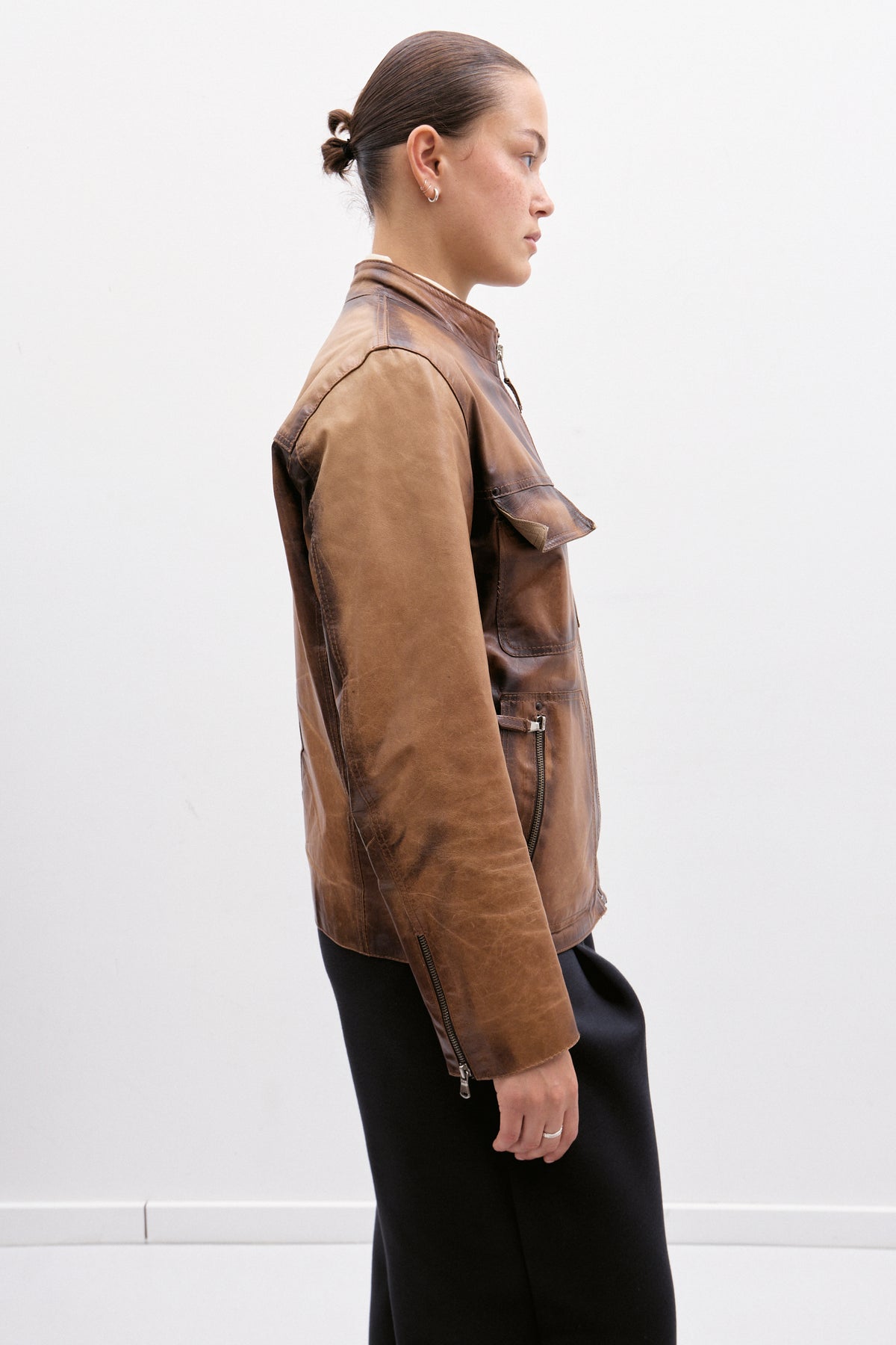 THE DISTRESSED LEATHER JACKET (S/M) - ENSO Vintage