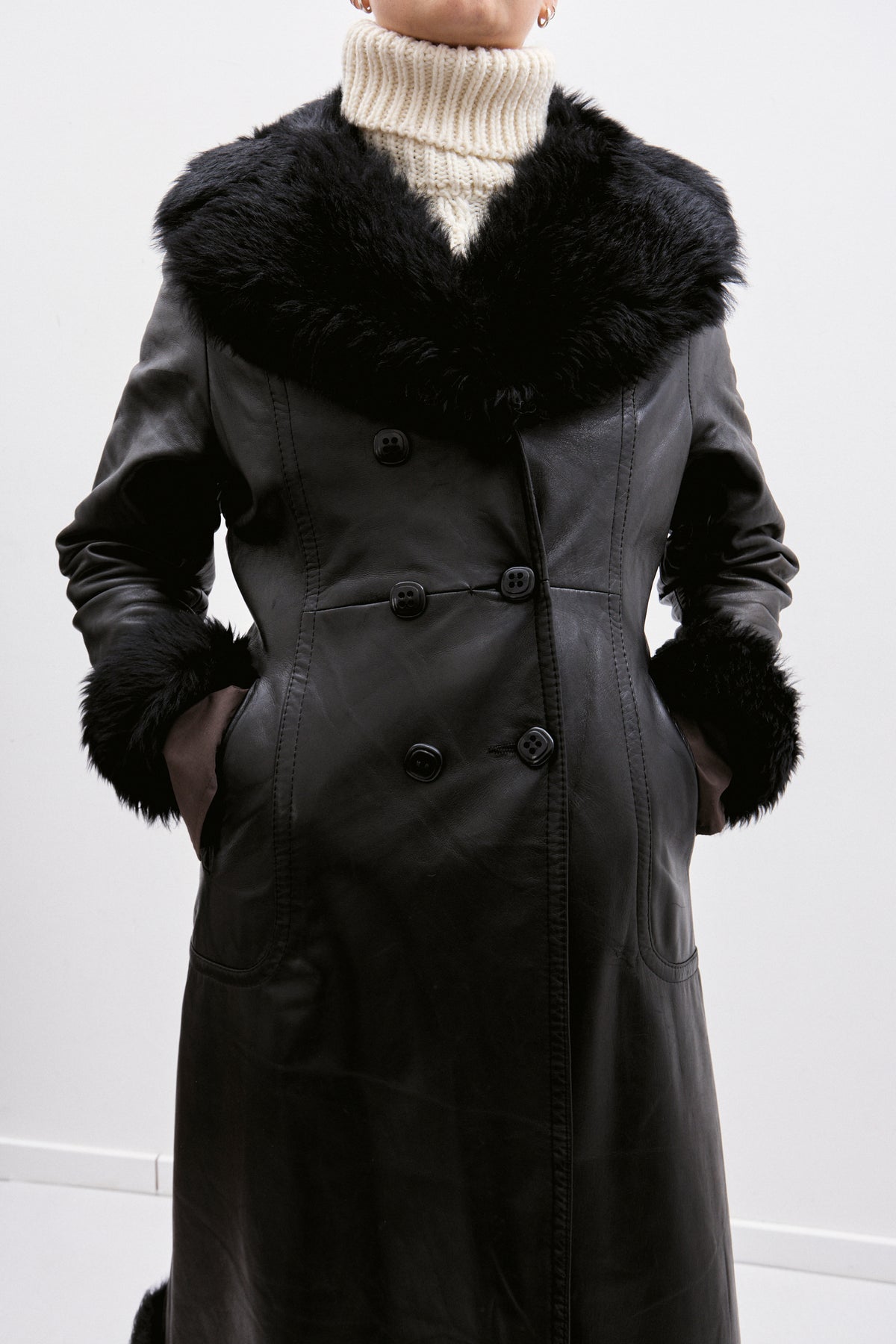 THE DOUBLE-BREASTED LEATHER COAT (S/M) - ENSO Vintage