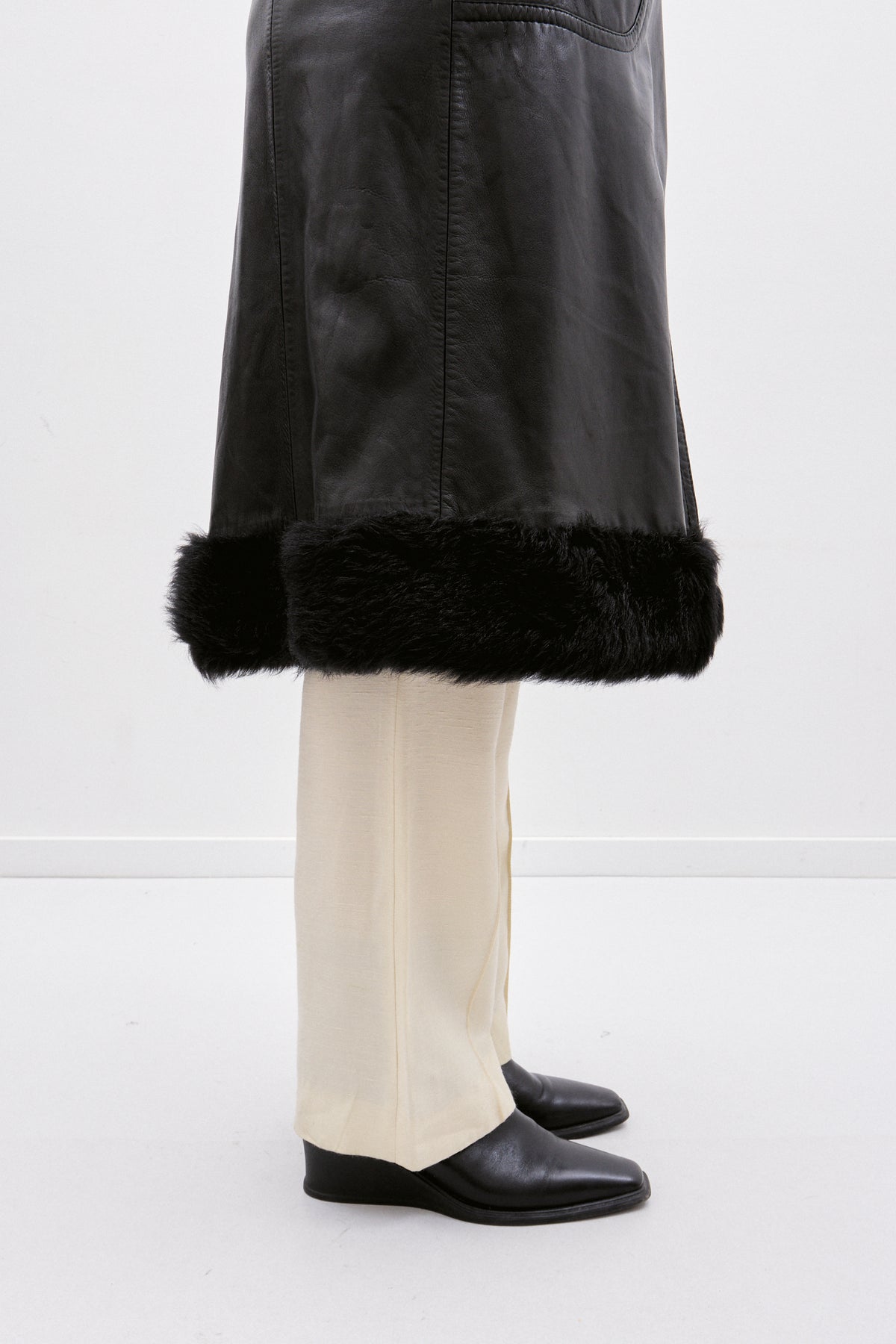 THE DOUBLE-BREASTED LEATHER COAT (S/M) - ENSO Vintage