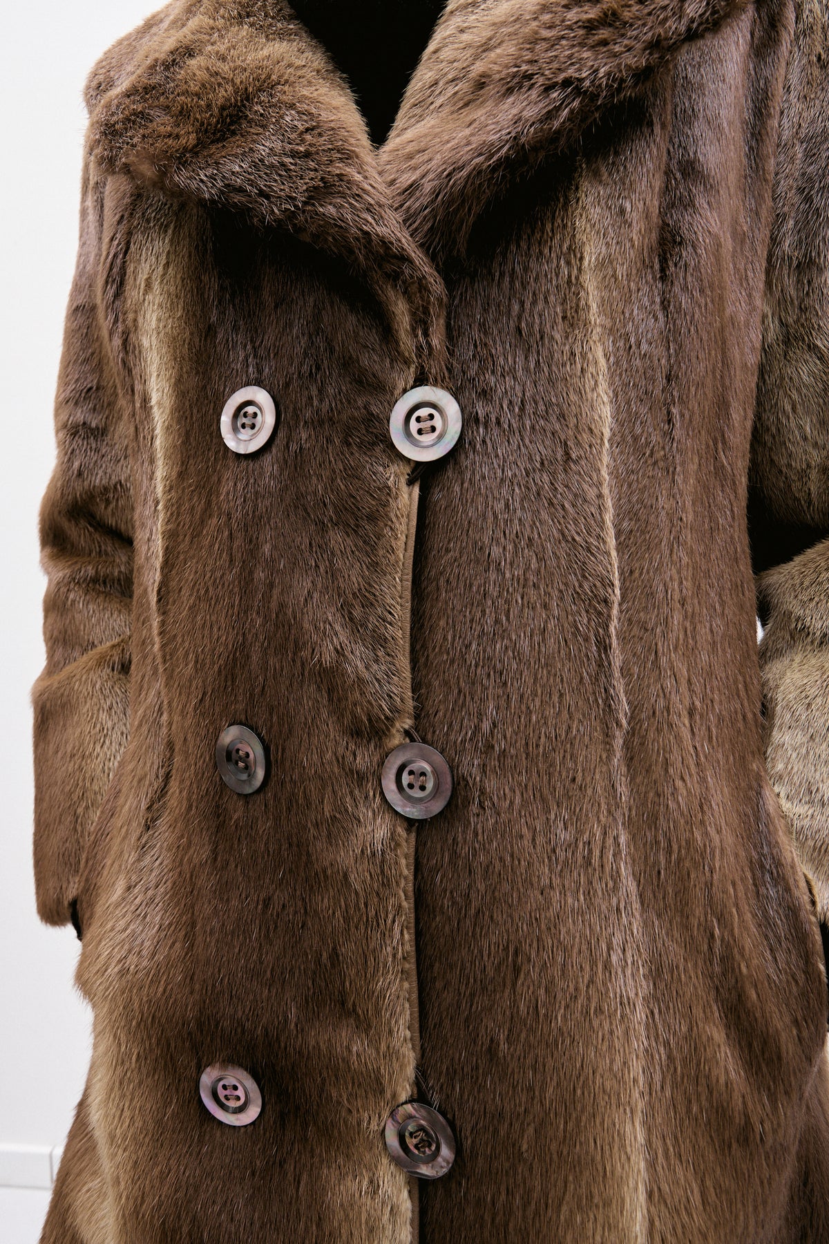 THE DOUBLE-BREASTED FUR COAT (S/M) - ENSO Vintage