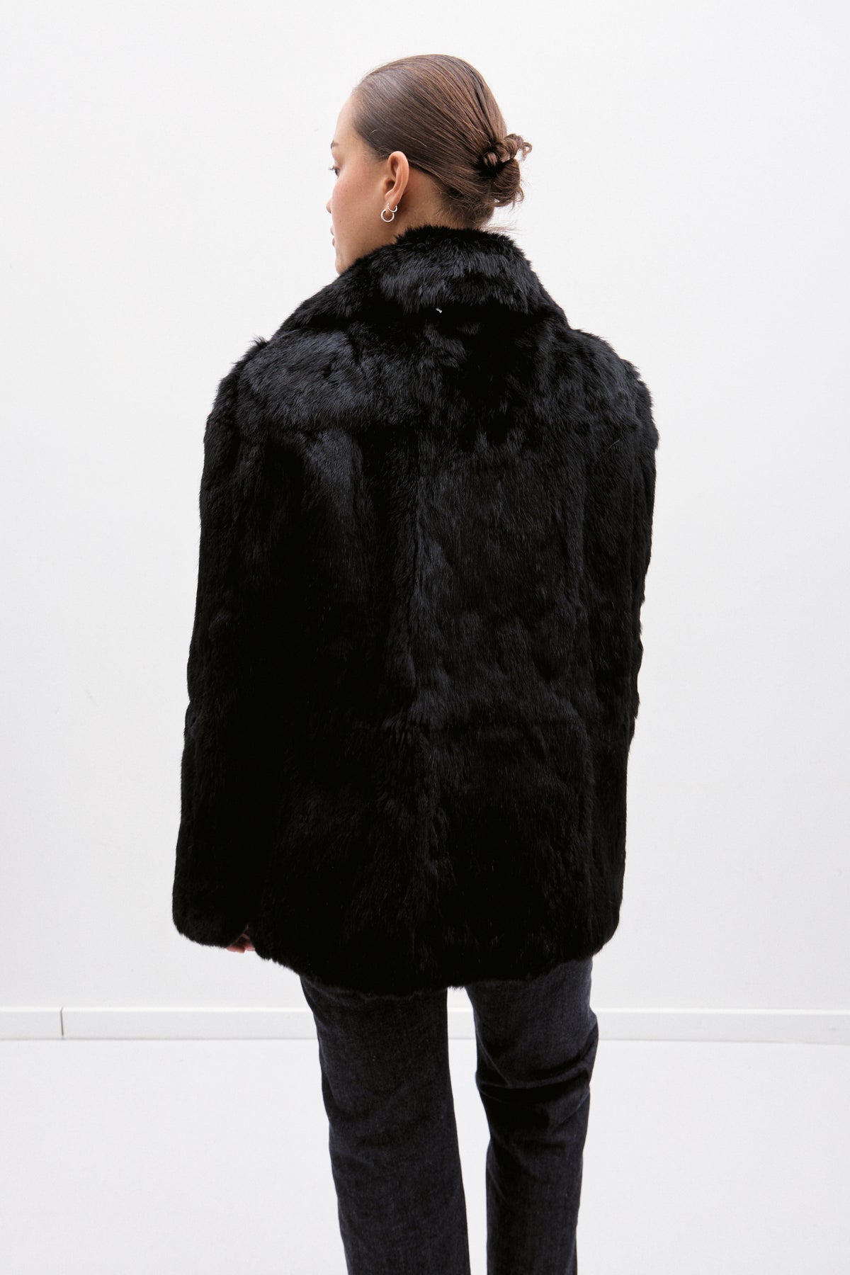 THE BLACK FUR JACKET (M/L) - ENSO Vintage