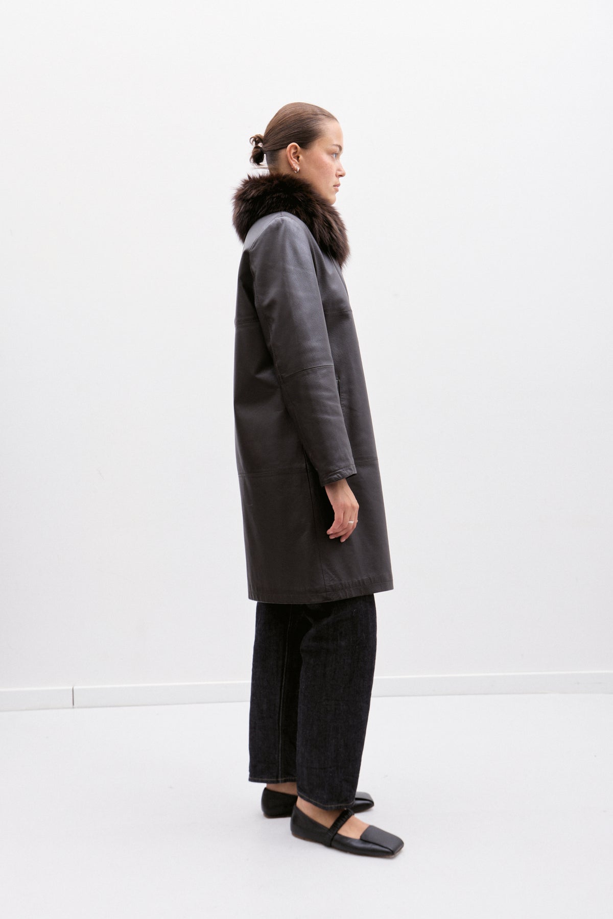 THE FUR COLLAR LEATHER COAT (M/L)