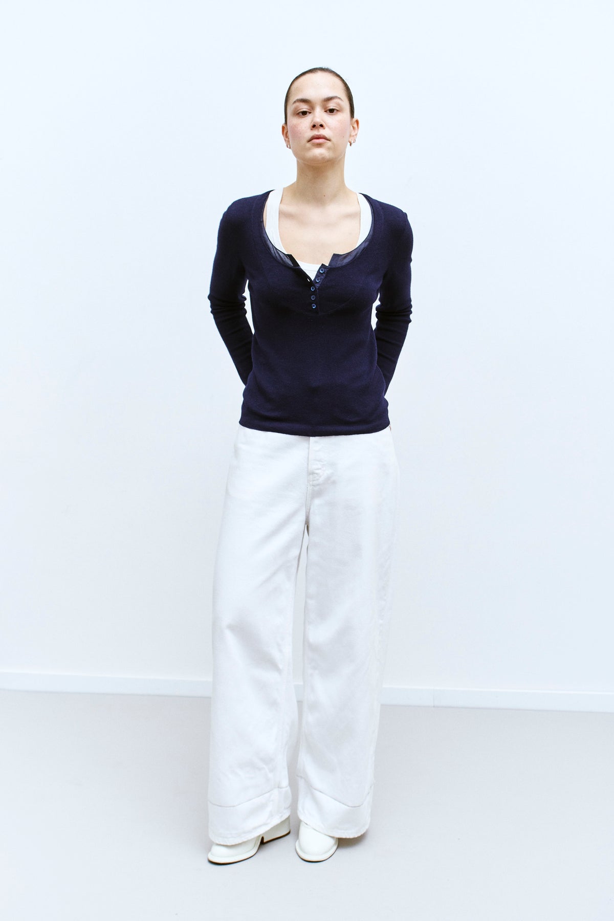 BRUNELLO CUCINELLI NAVY CASHMERE TOP (S/M) - ENSO Vintage