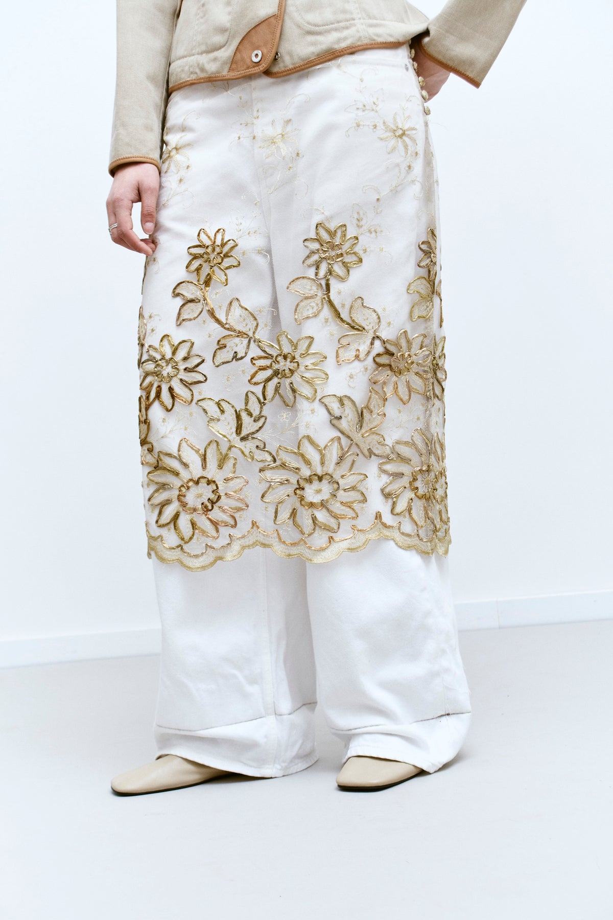 THE EMBROIDERED MIDI SKIRT (36/38) - ENSO Vintage