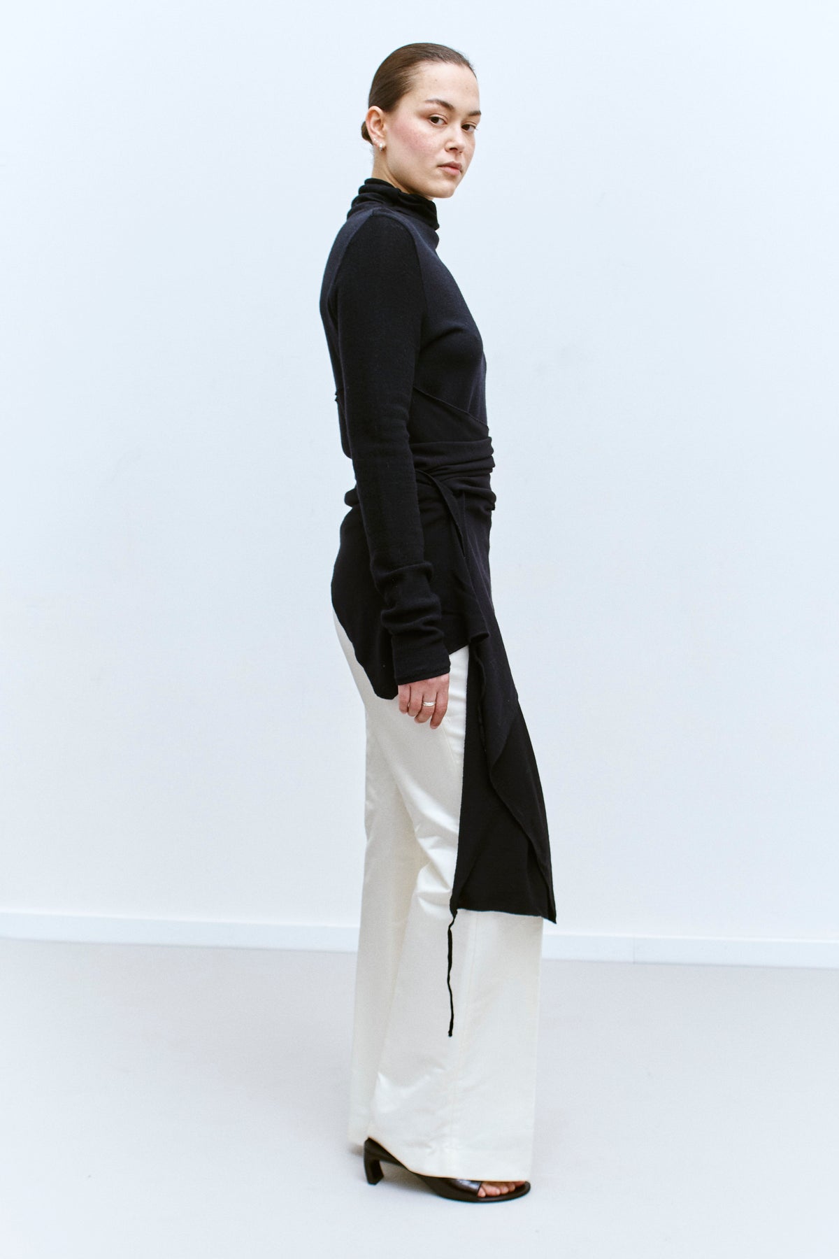 THE DRAPED MERINO WRAP TOP (S/M) - ENSO Vintage