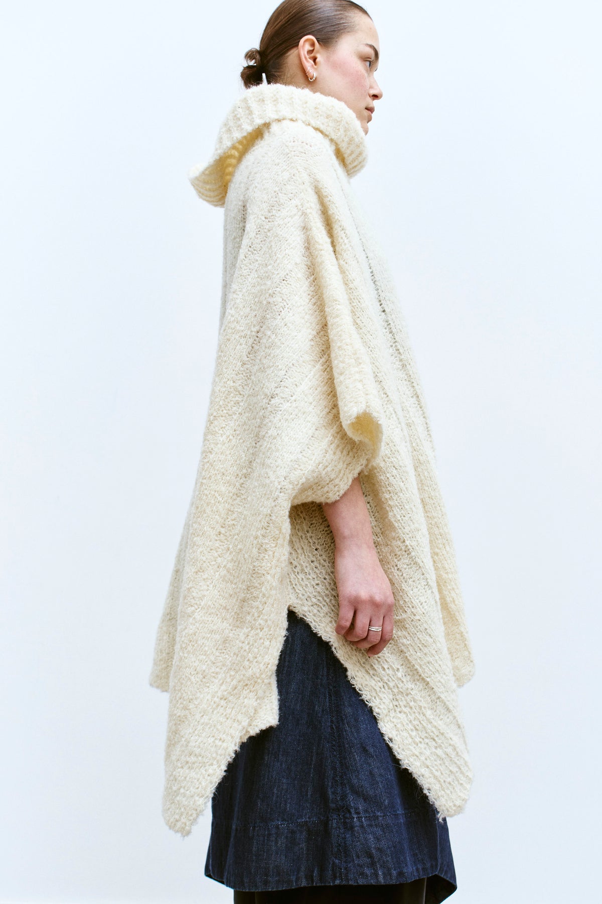 THE OVERSIZED TURTLENECK PONCHO (ONE) - ENSO Vintage