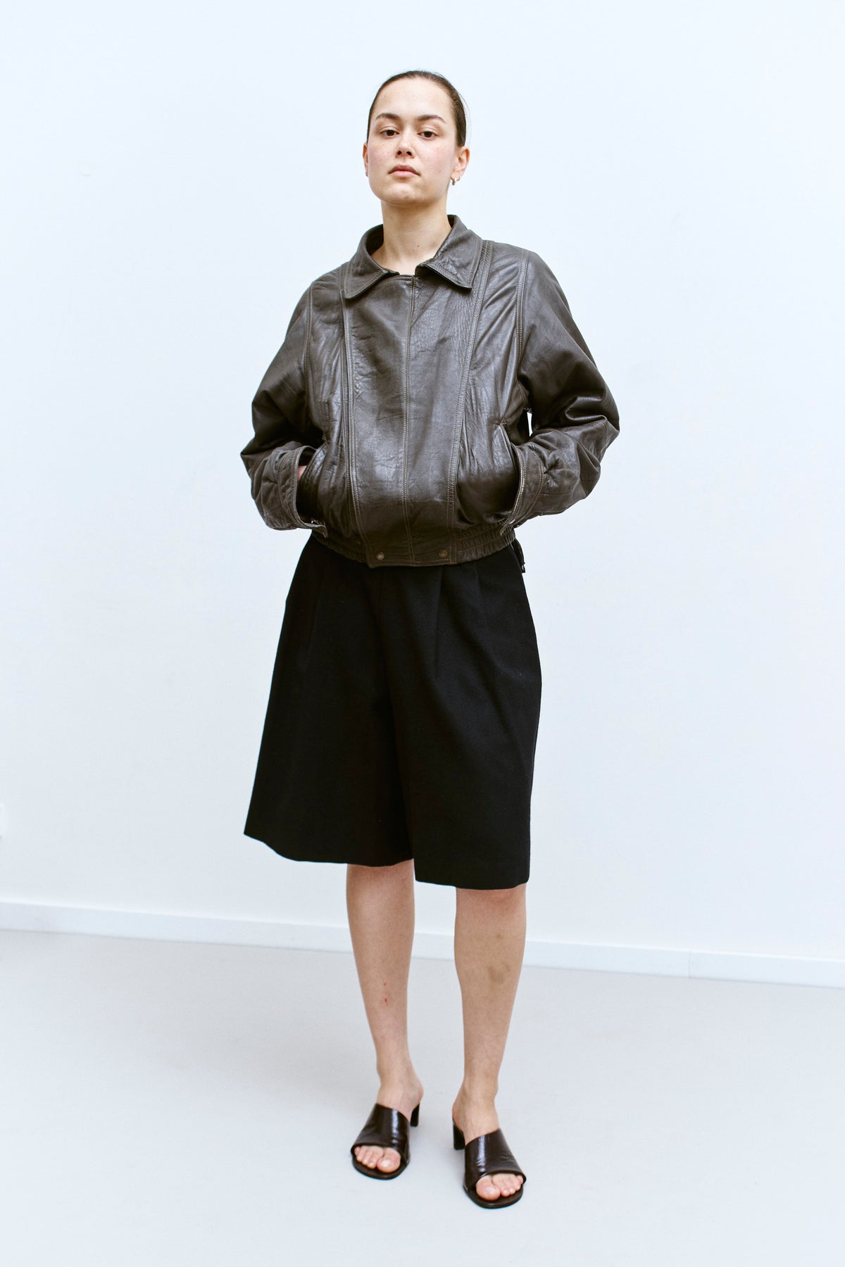 THE TAILORED BERMUDA SHORTS (36/38) - ENSO Vintage